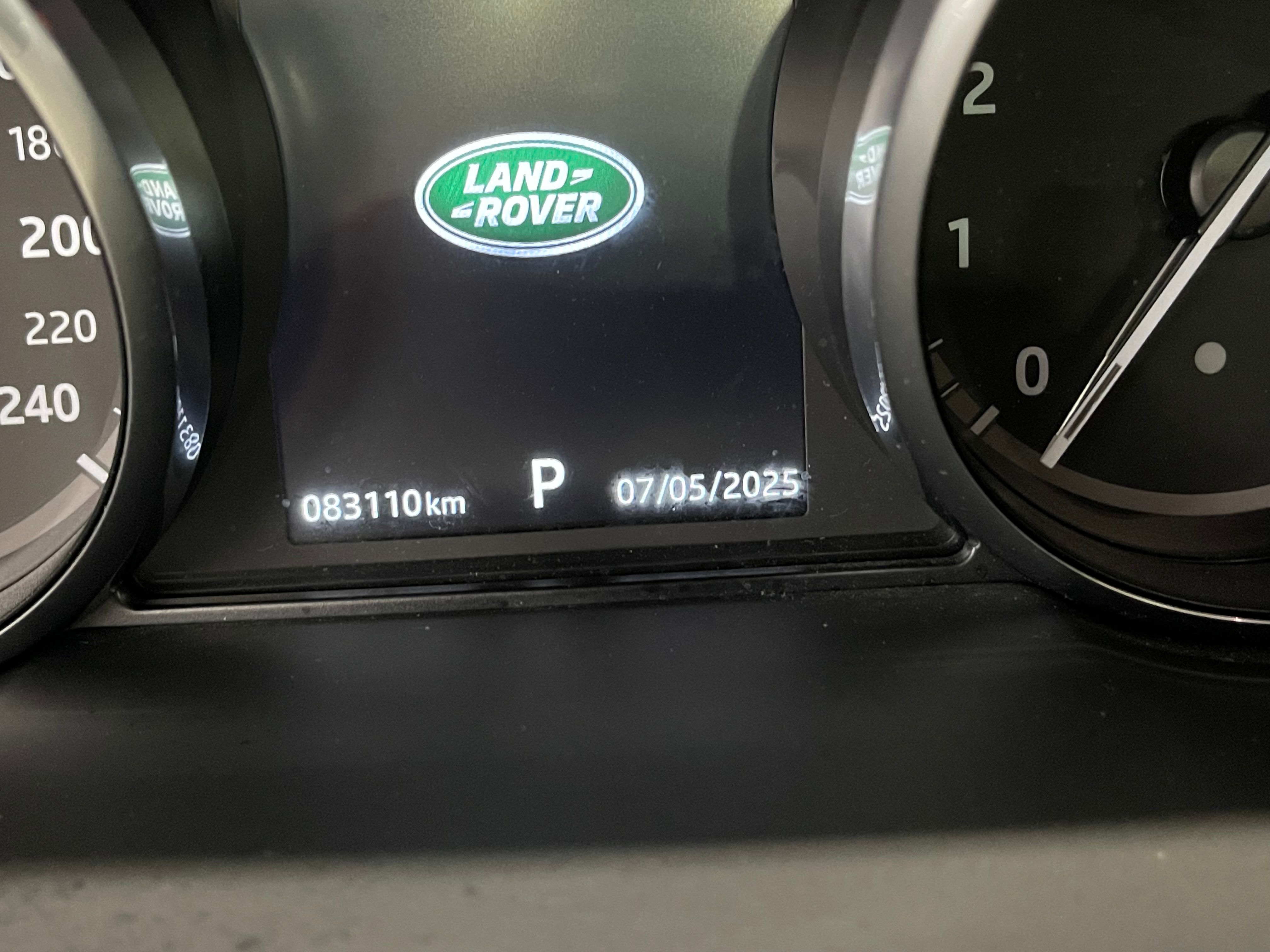 Land Rover Discovery Sport 2017 - Image 23