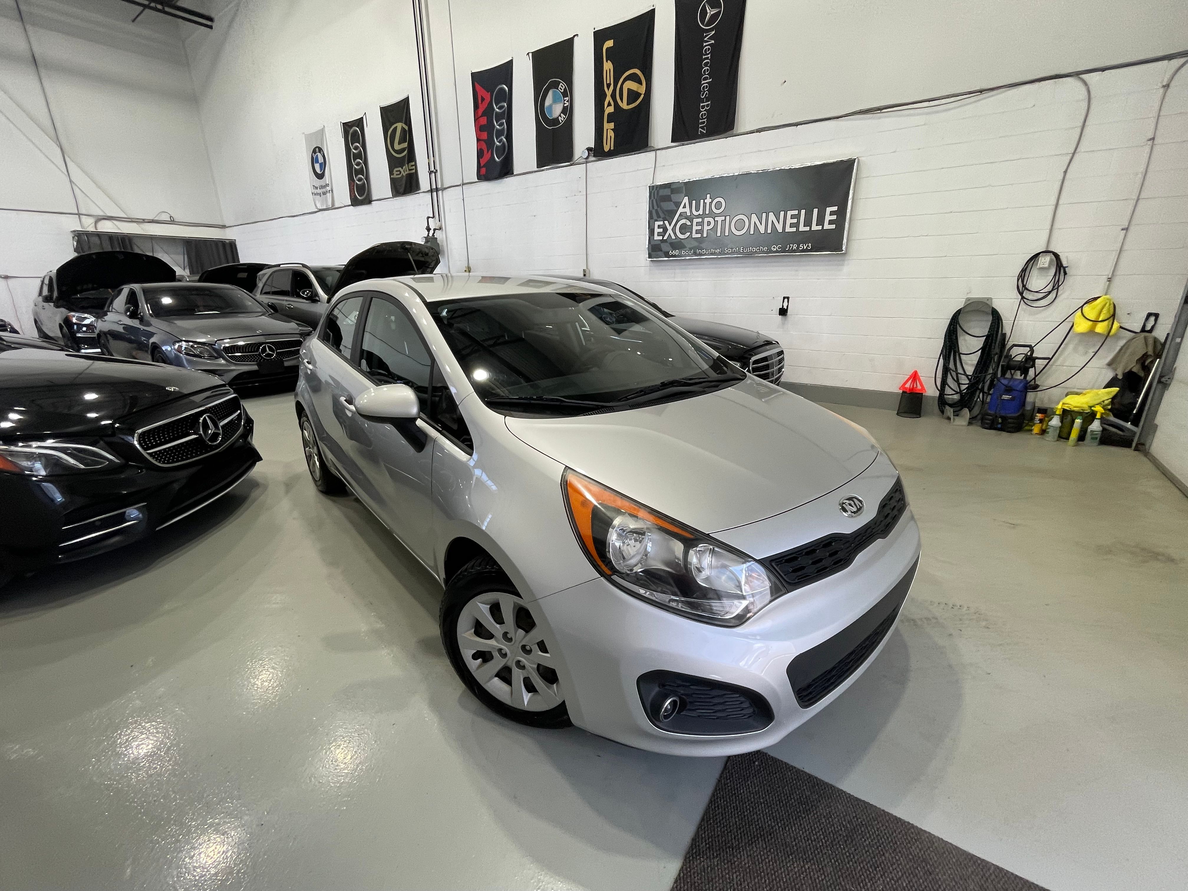 Kia Rio5 2012 - Image 1