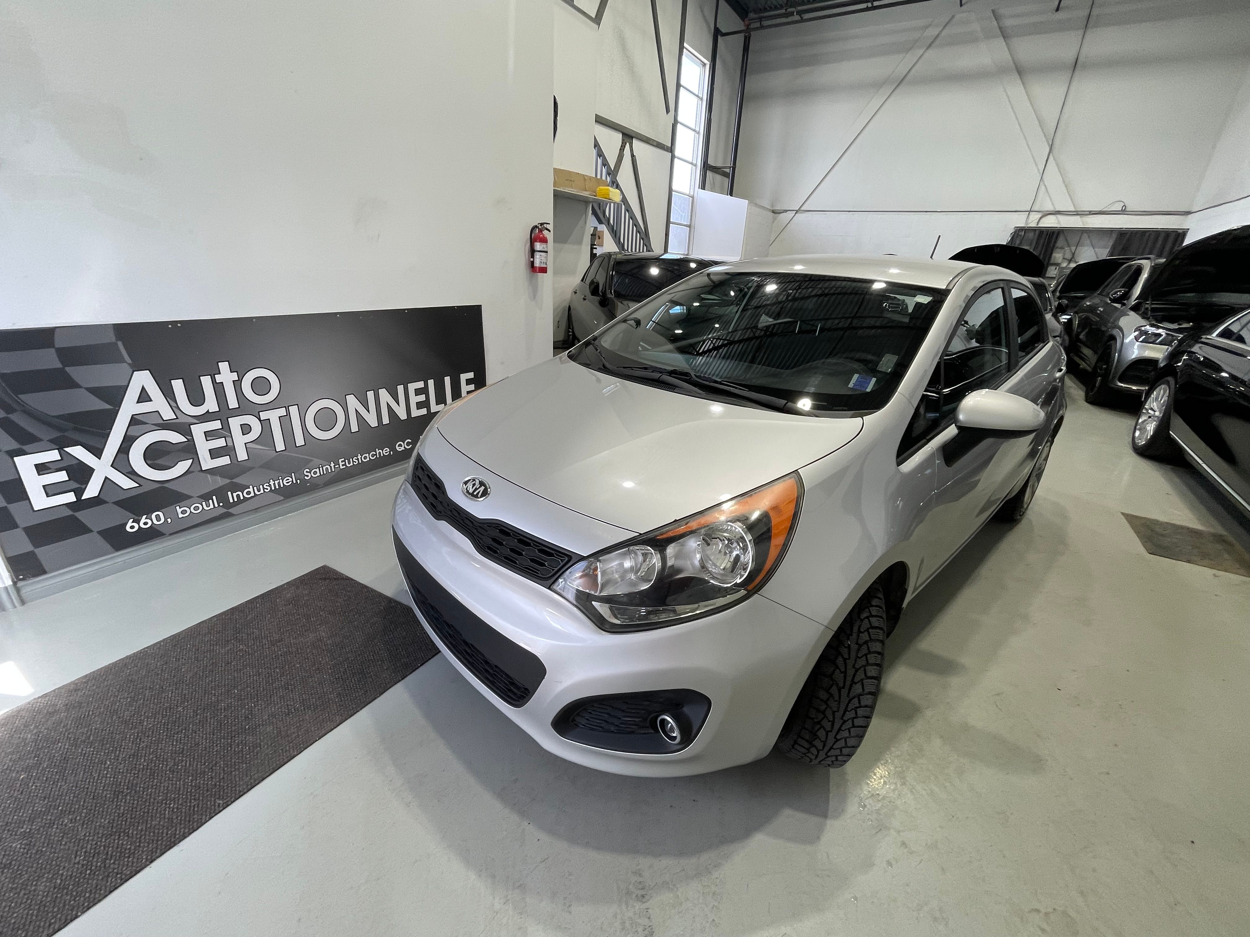 Kia Rio5 2012 - Image 2