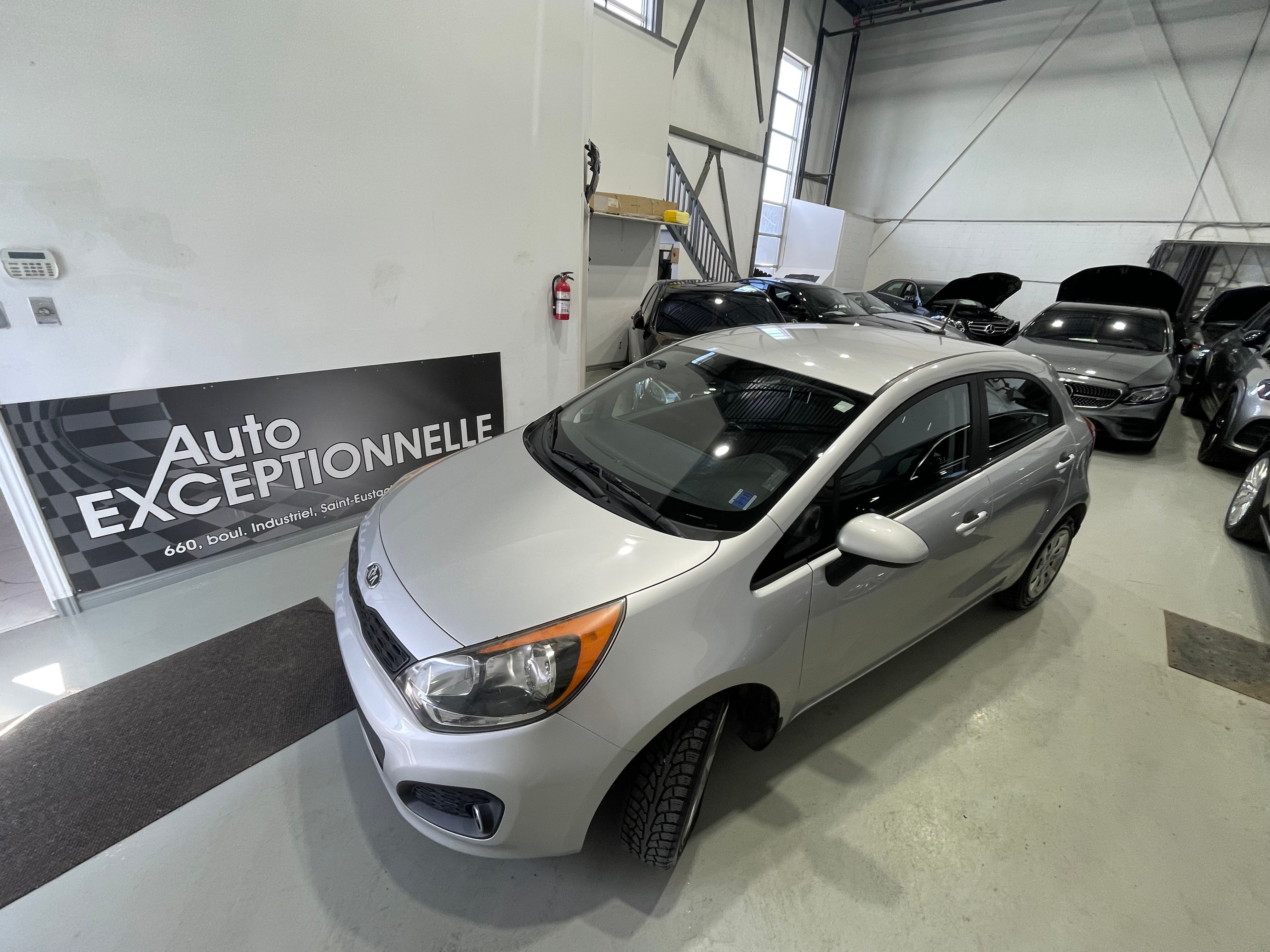 Kia Rio5 2012 - Image 11