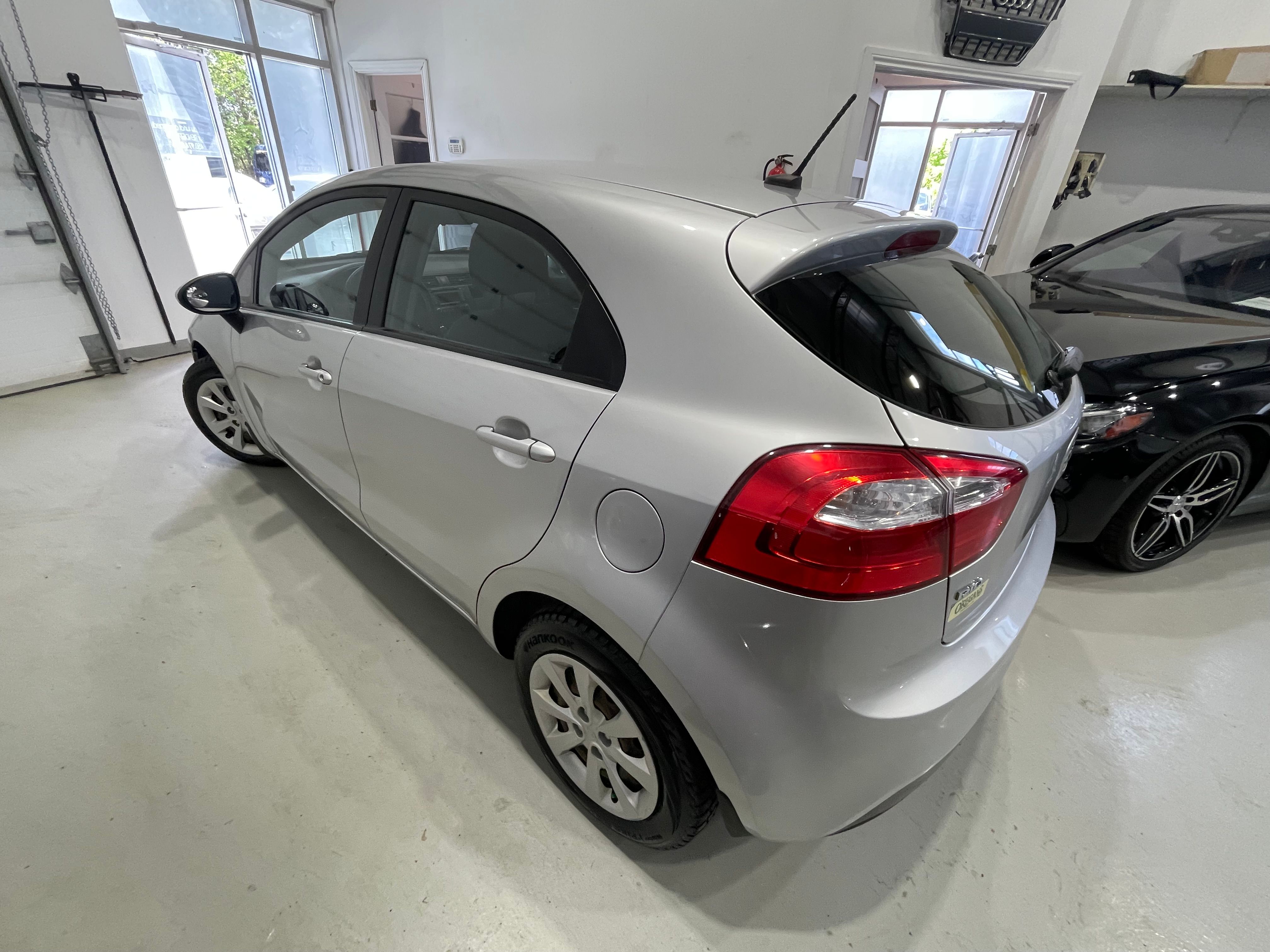 Kia Rio5 2012 - Image 15