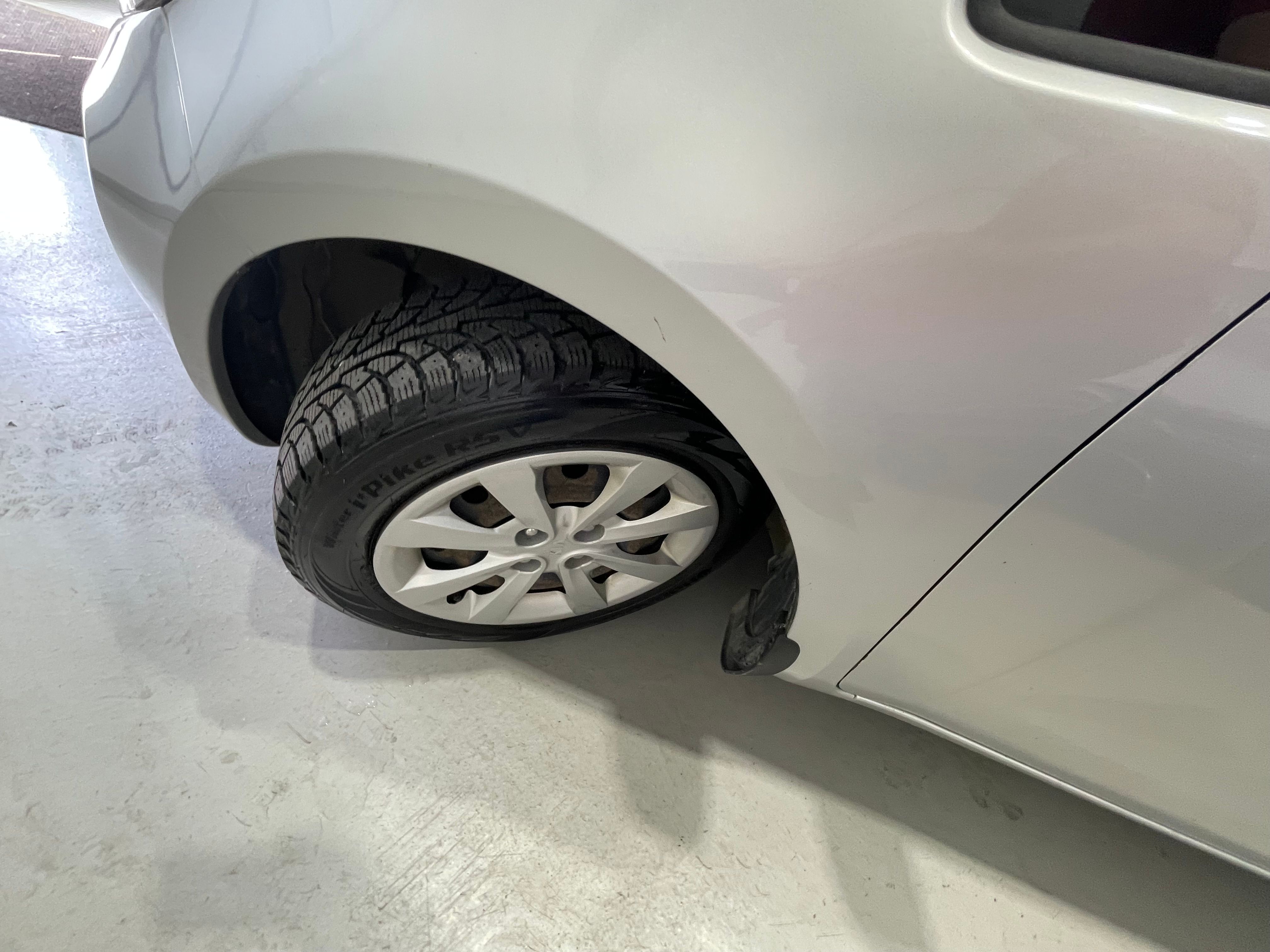 Kia Rio5 2012 - Image 17