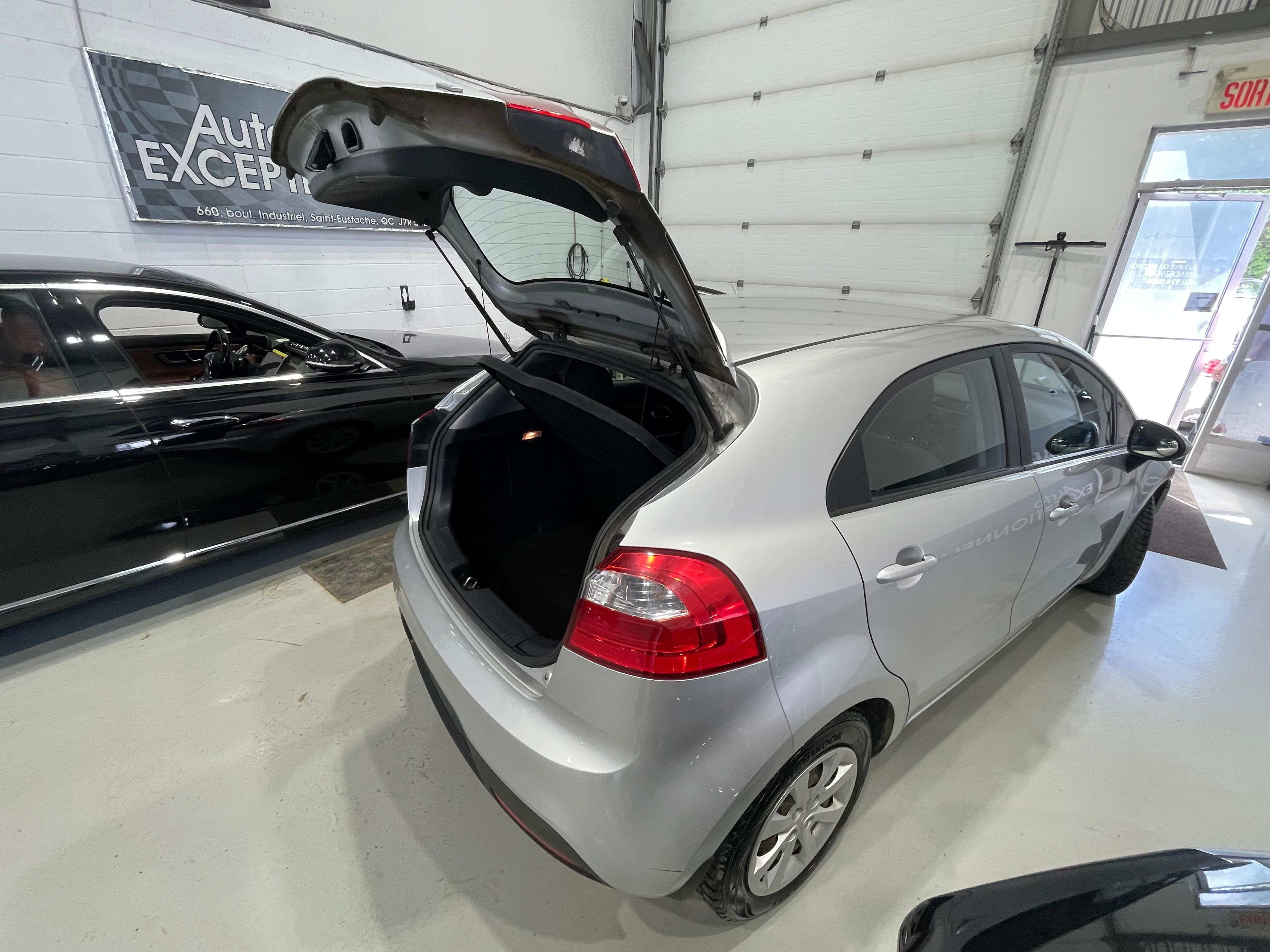 Kia Rio5 2012 - Image 24