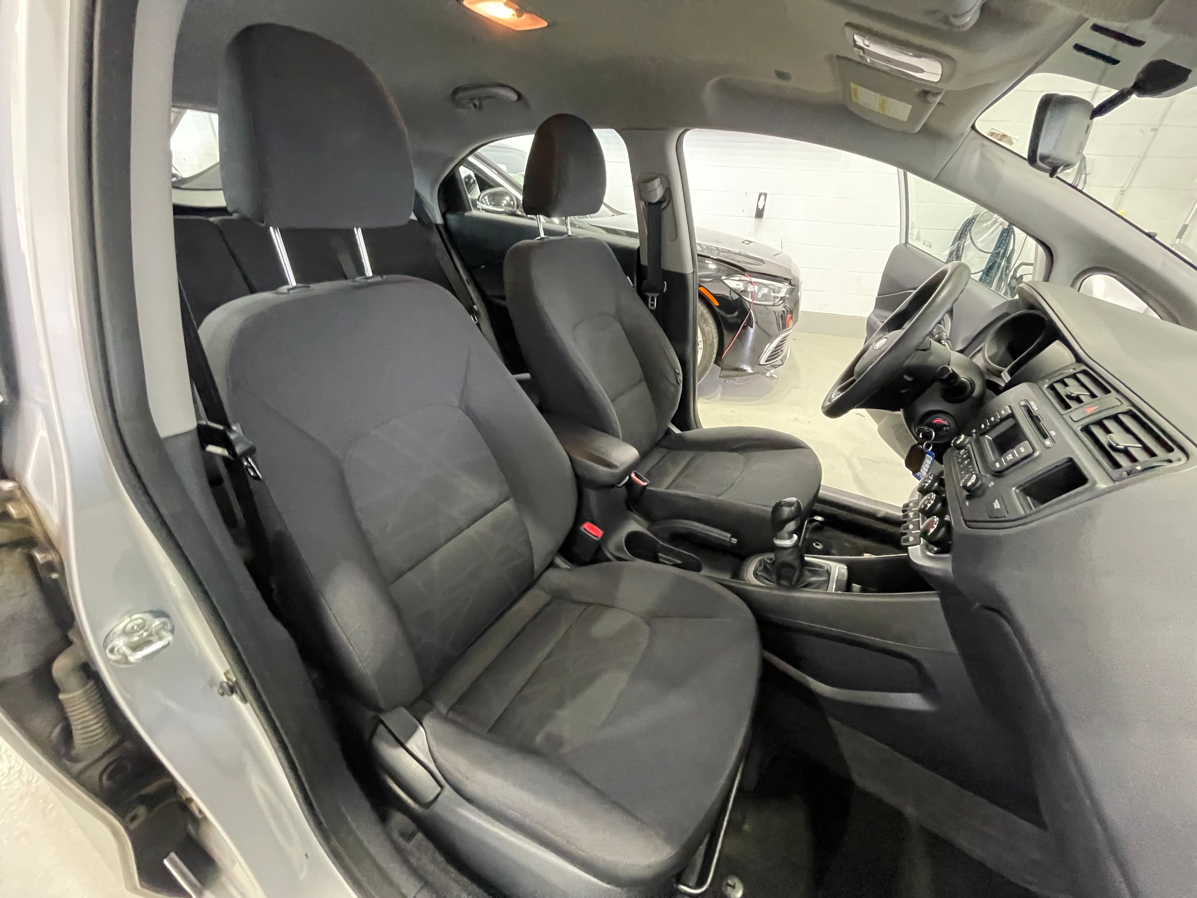 Kia Rio5 2012 - Image 35
