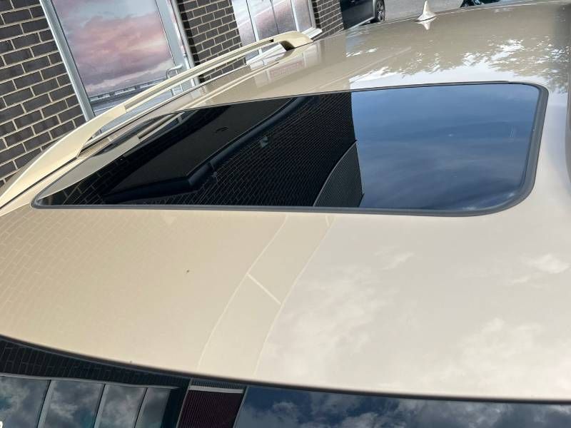 Lexus RX 350 2010 - Image 16