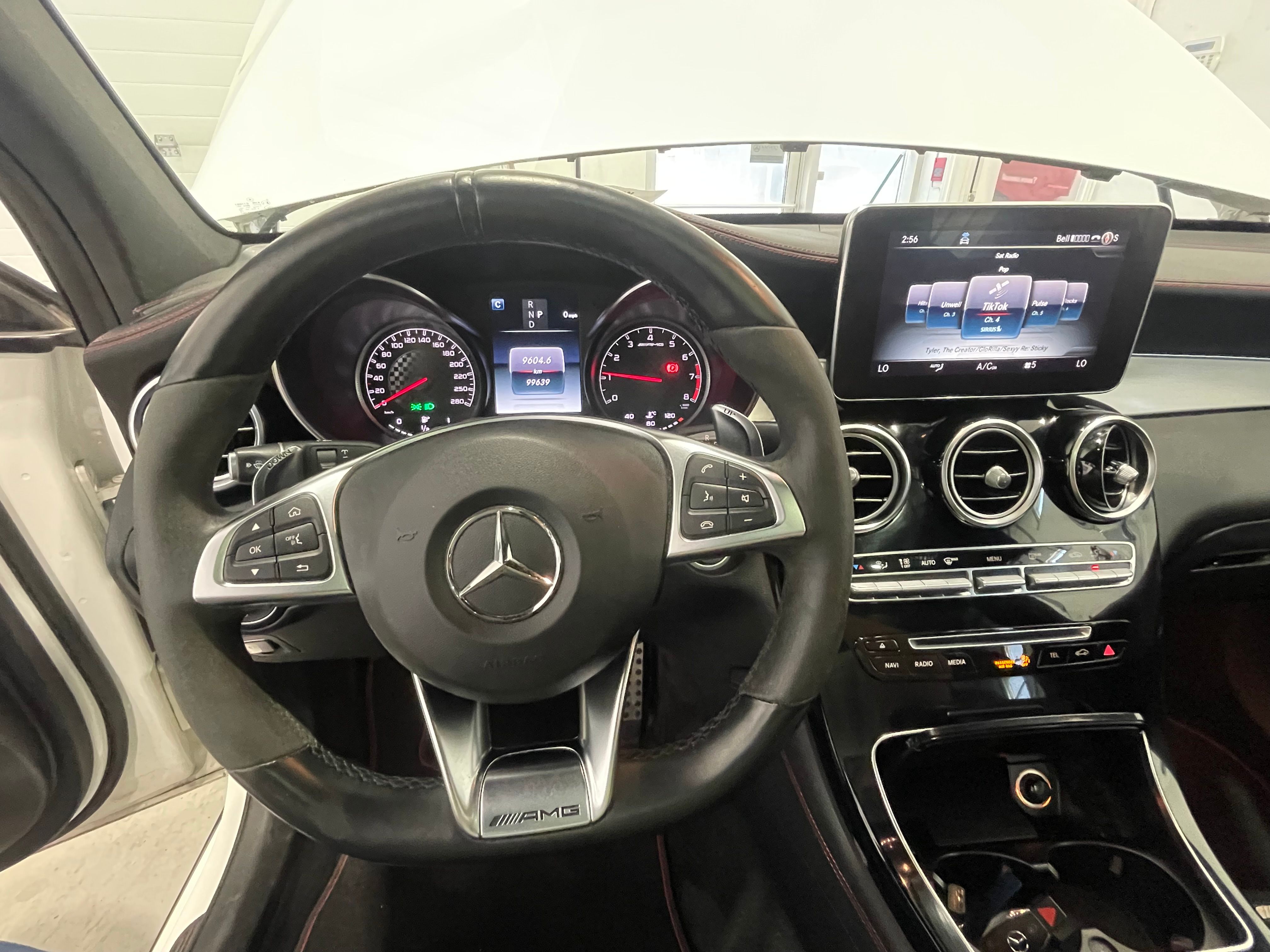 Mercedes-Benz GLC-Class 2019 - Image 29