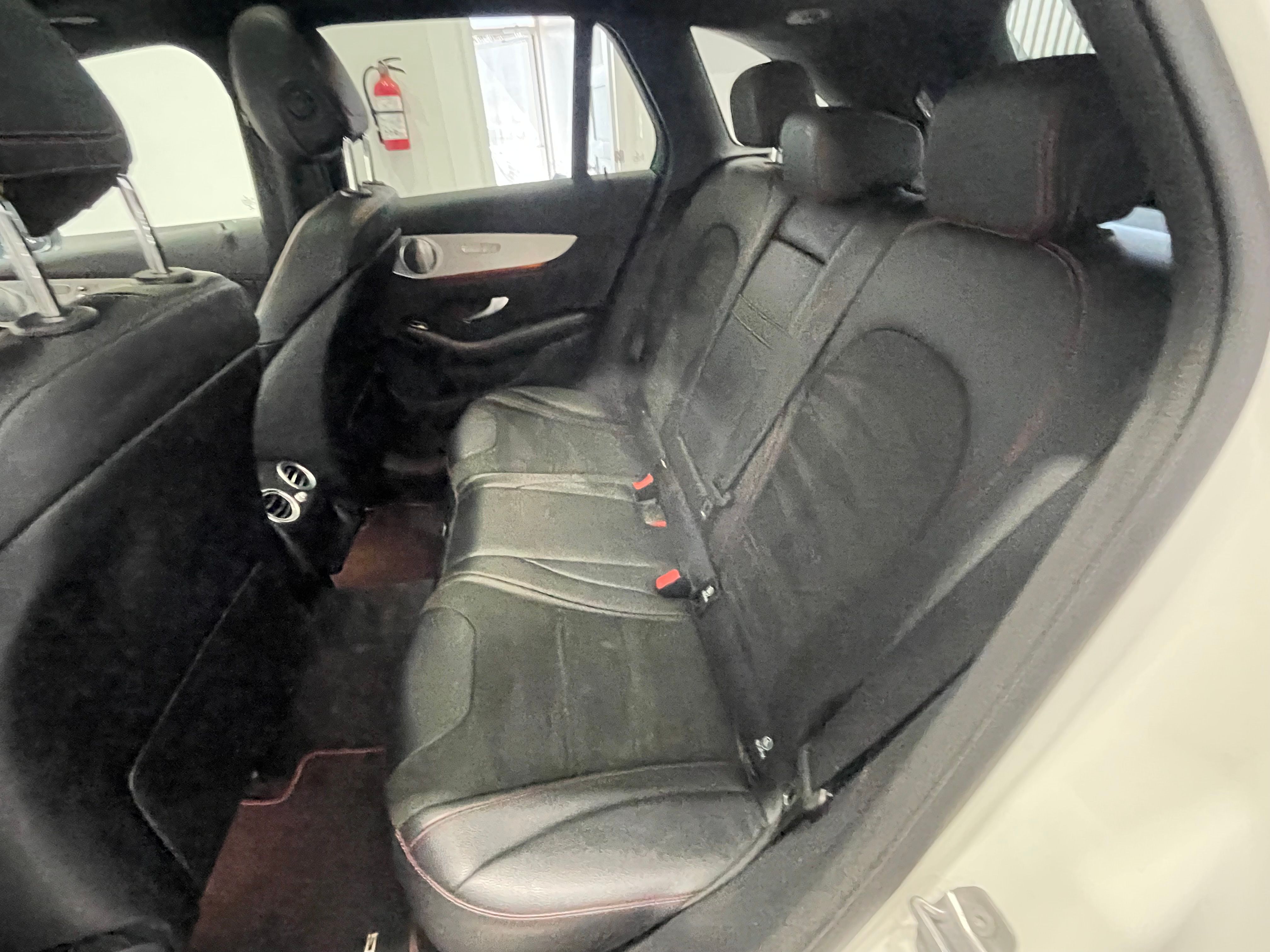 Mercedes-Benz GLC-Class 2019 - Image 37