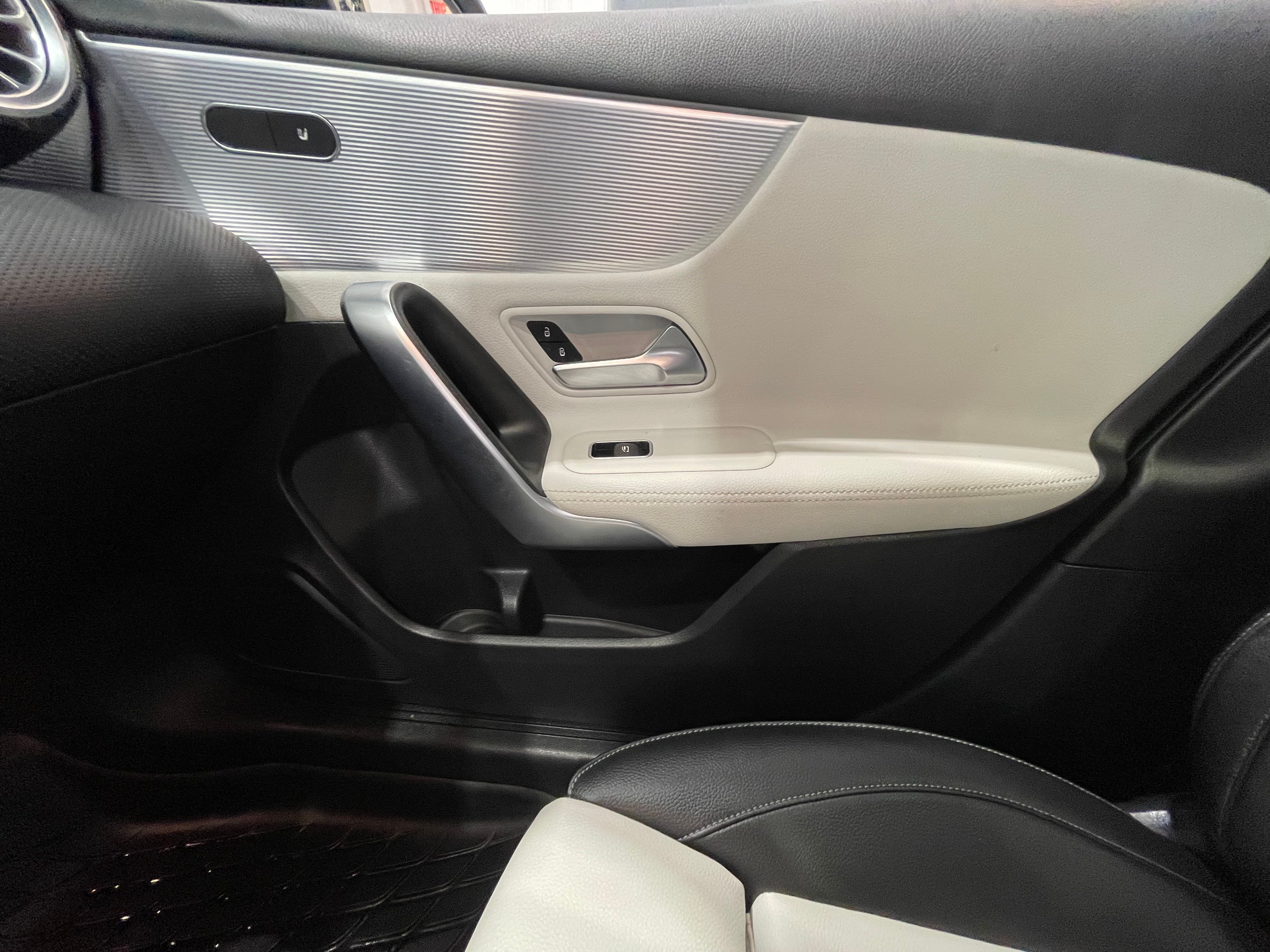 Mercedes-Benz A-Class 2019 - Image 14