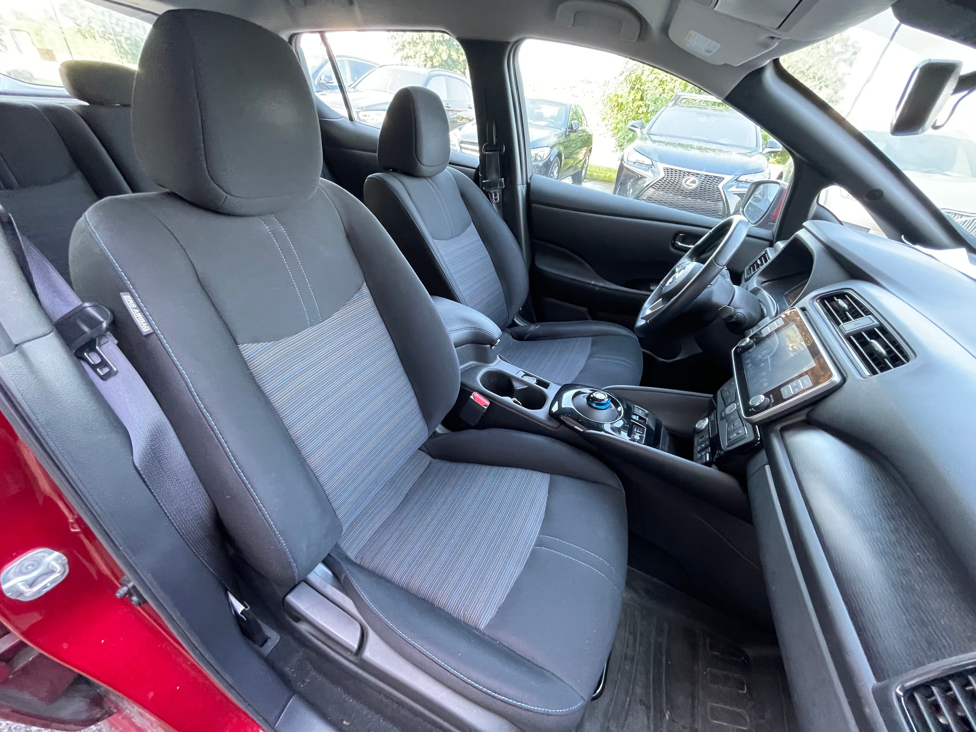 Nissan LEAF 2022 - Image 18
