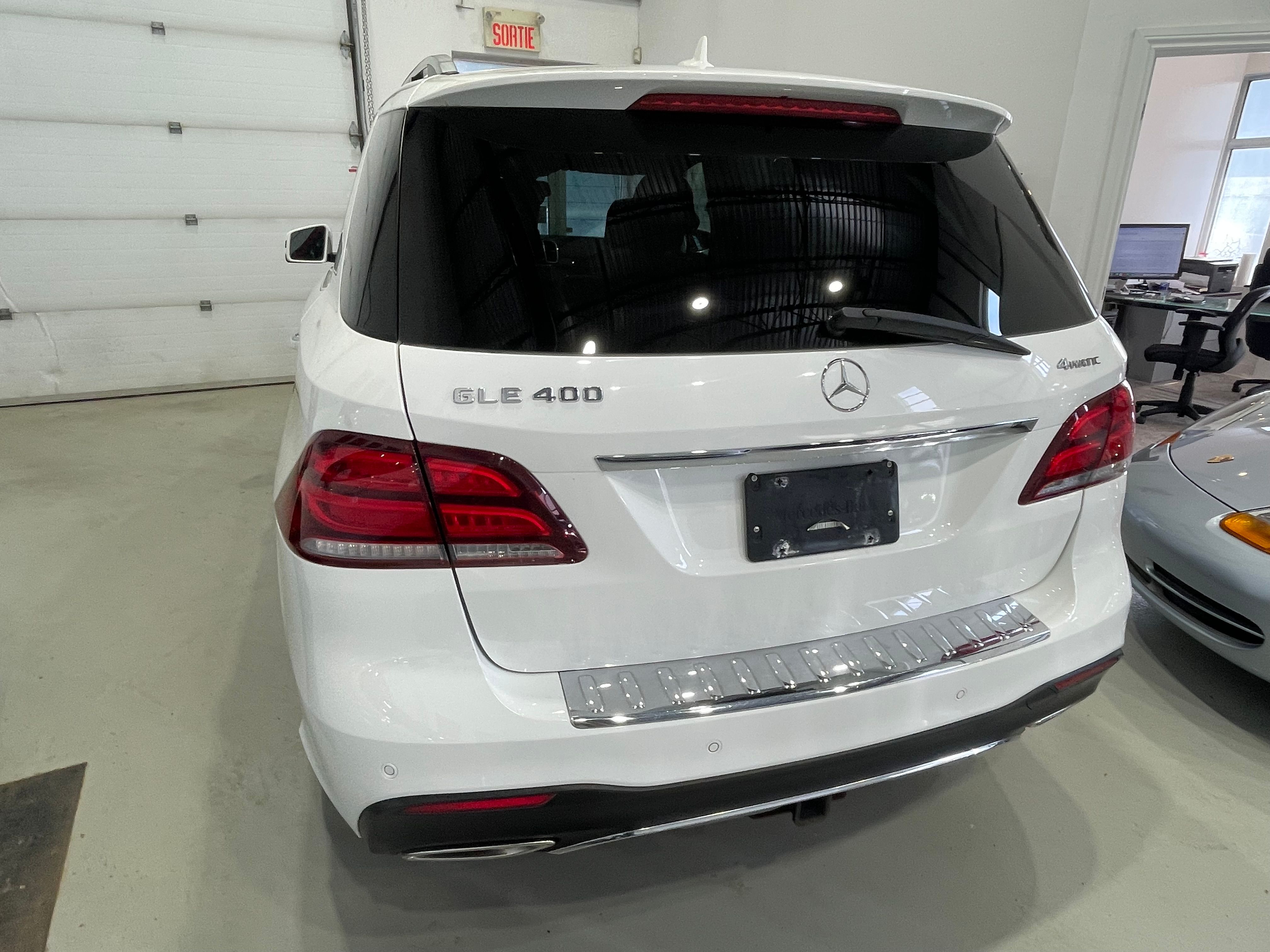 Mercedes-Benz GLE-Class 2018 - Image 11