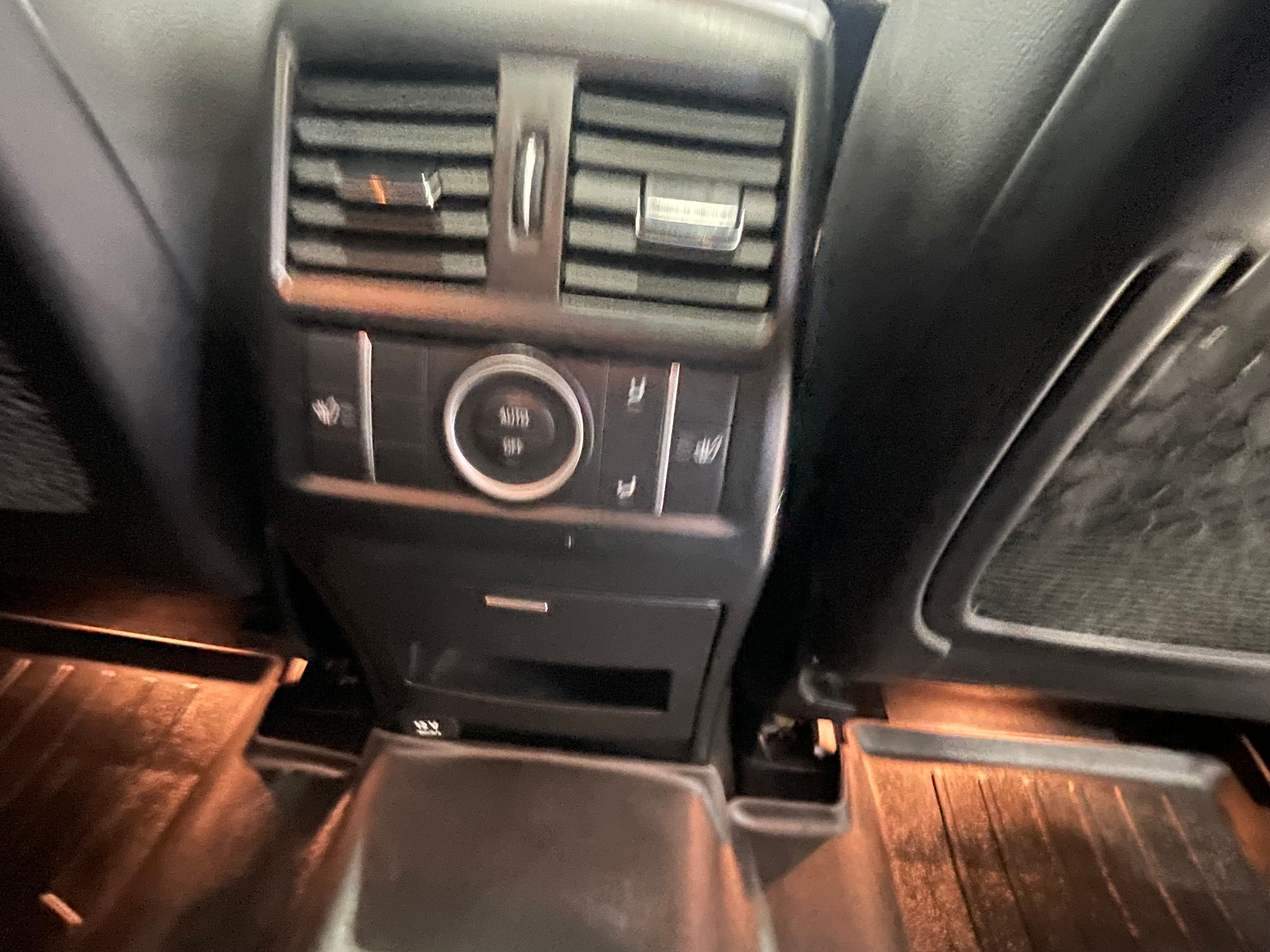 Mercedes-Benz GLE-Class 2018 - Image 25