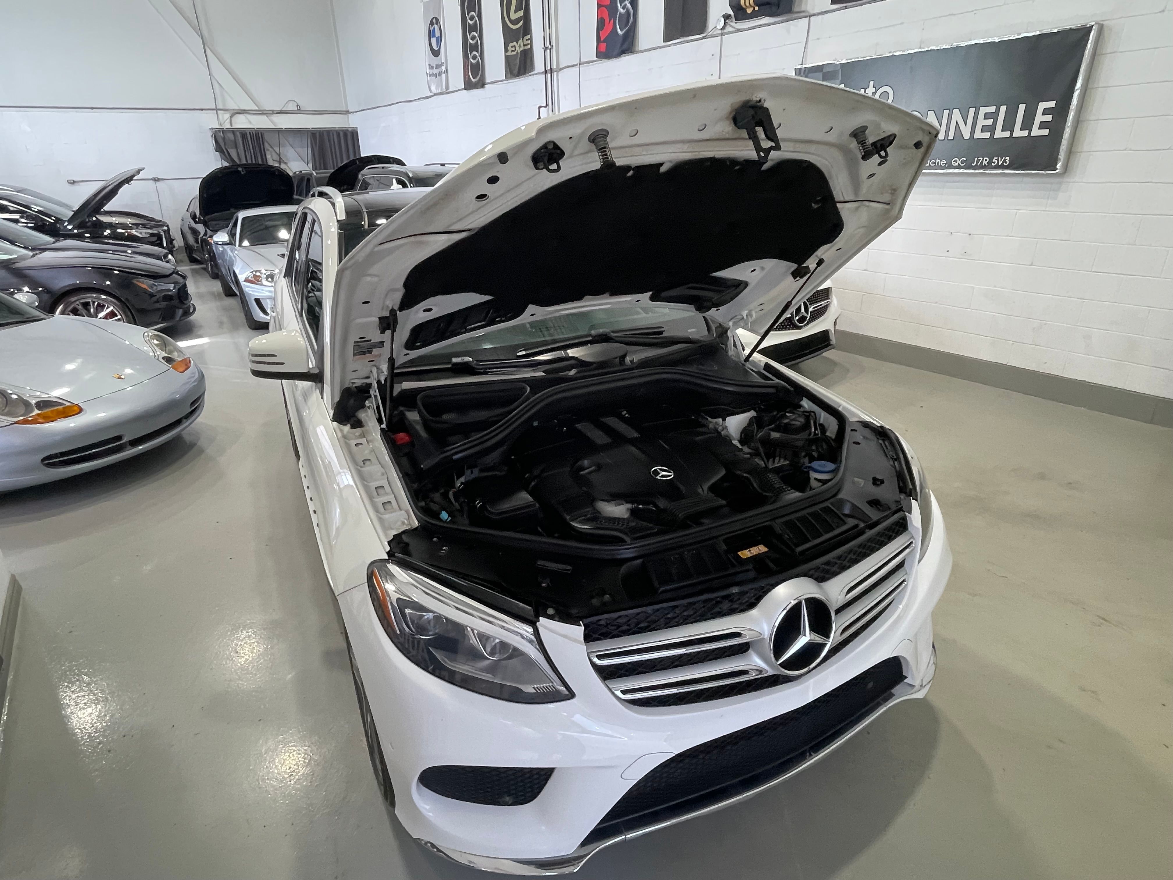 Mercedes-Benz GLE-Class 2018 - Image 29