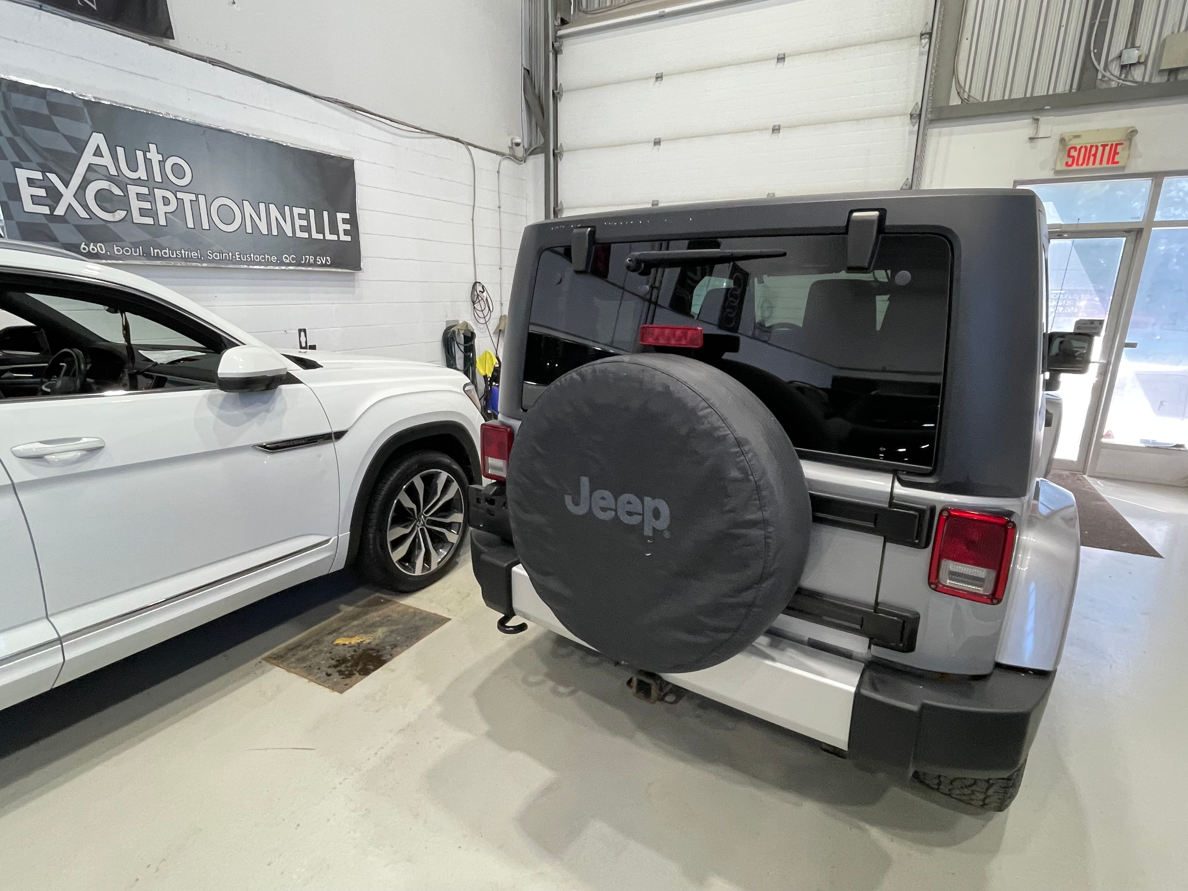 Jeep Wrangler 2013 - Image 12