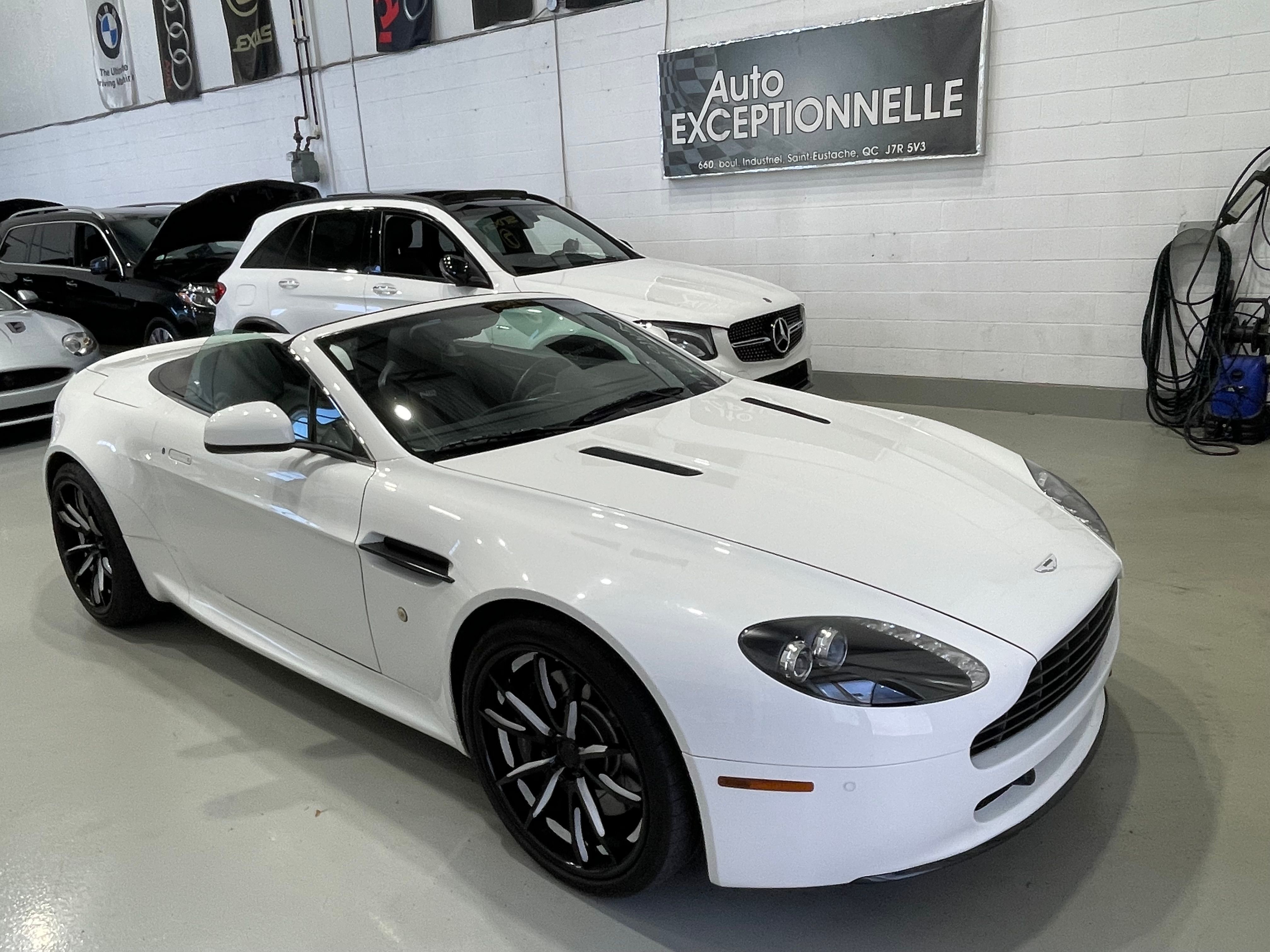 Aston Martin V8 Vantage 2011 - Image 1