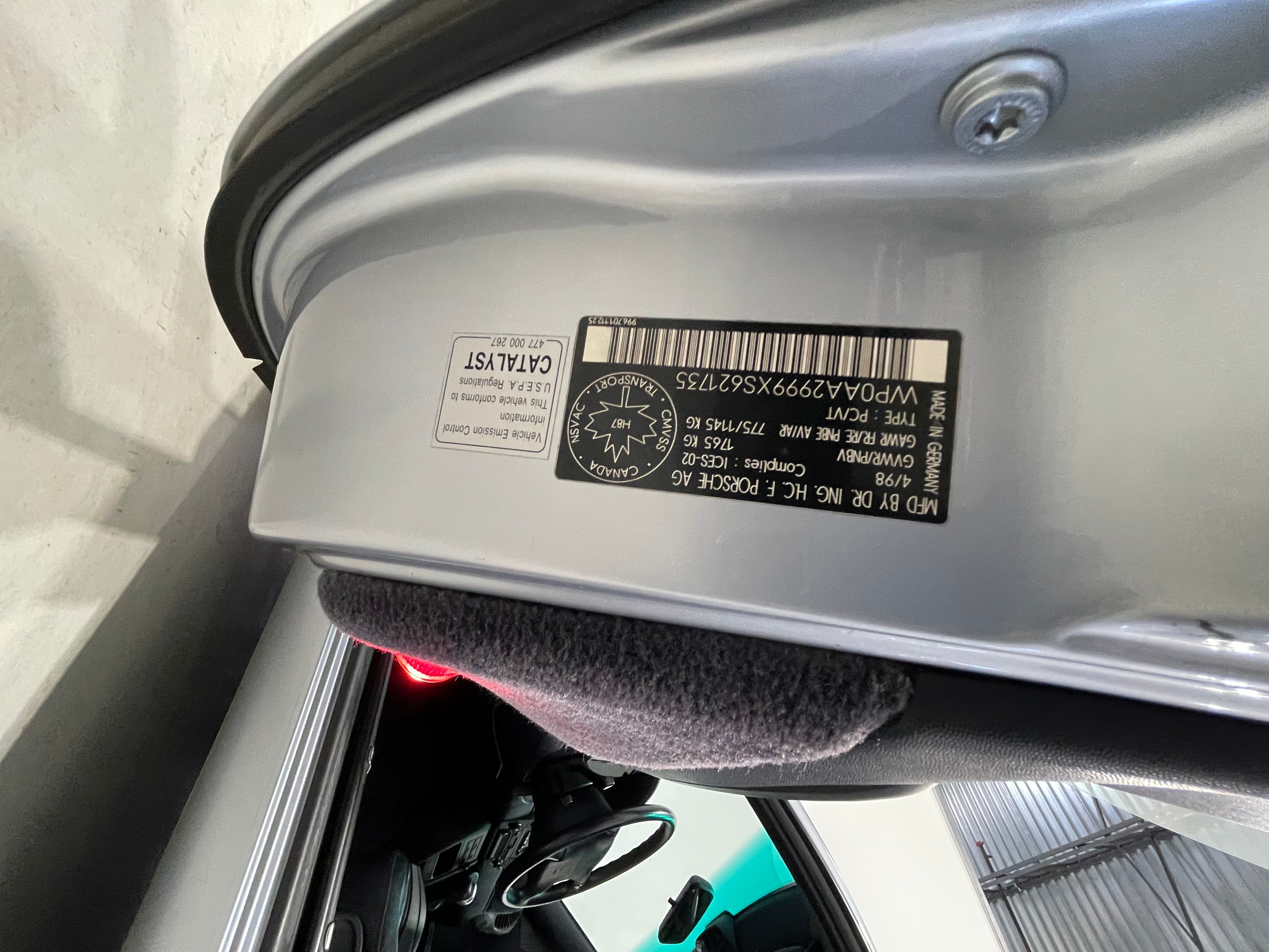 Porsche 911 1999 - Image 26