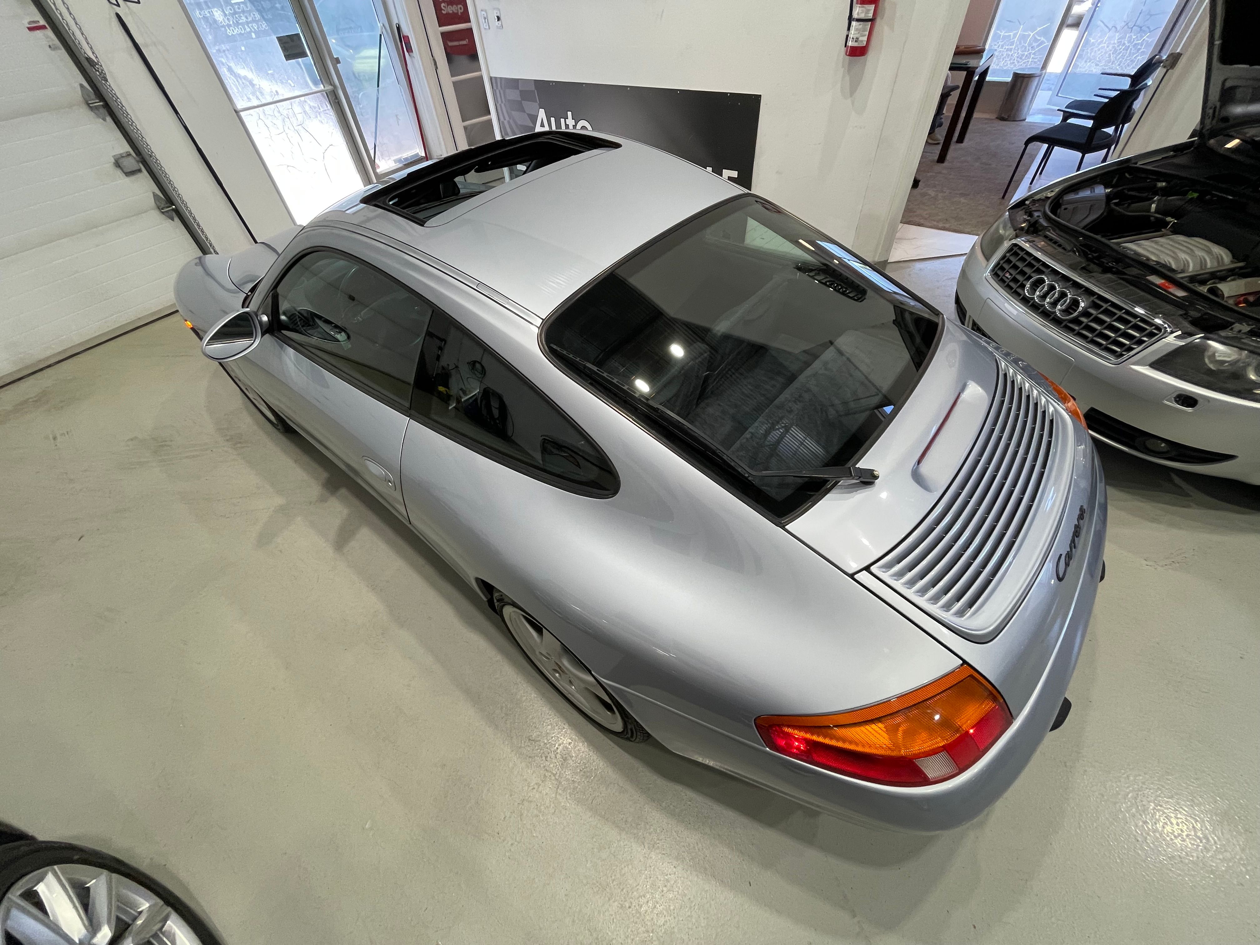 Porsche 911 1999 - Image 37