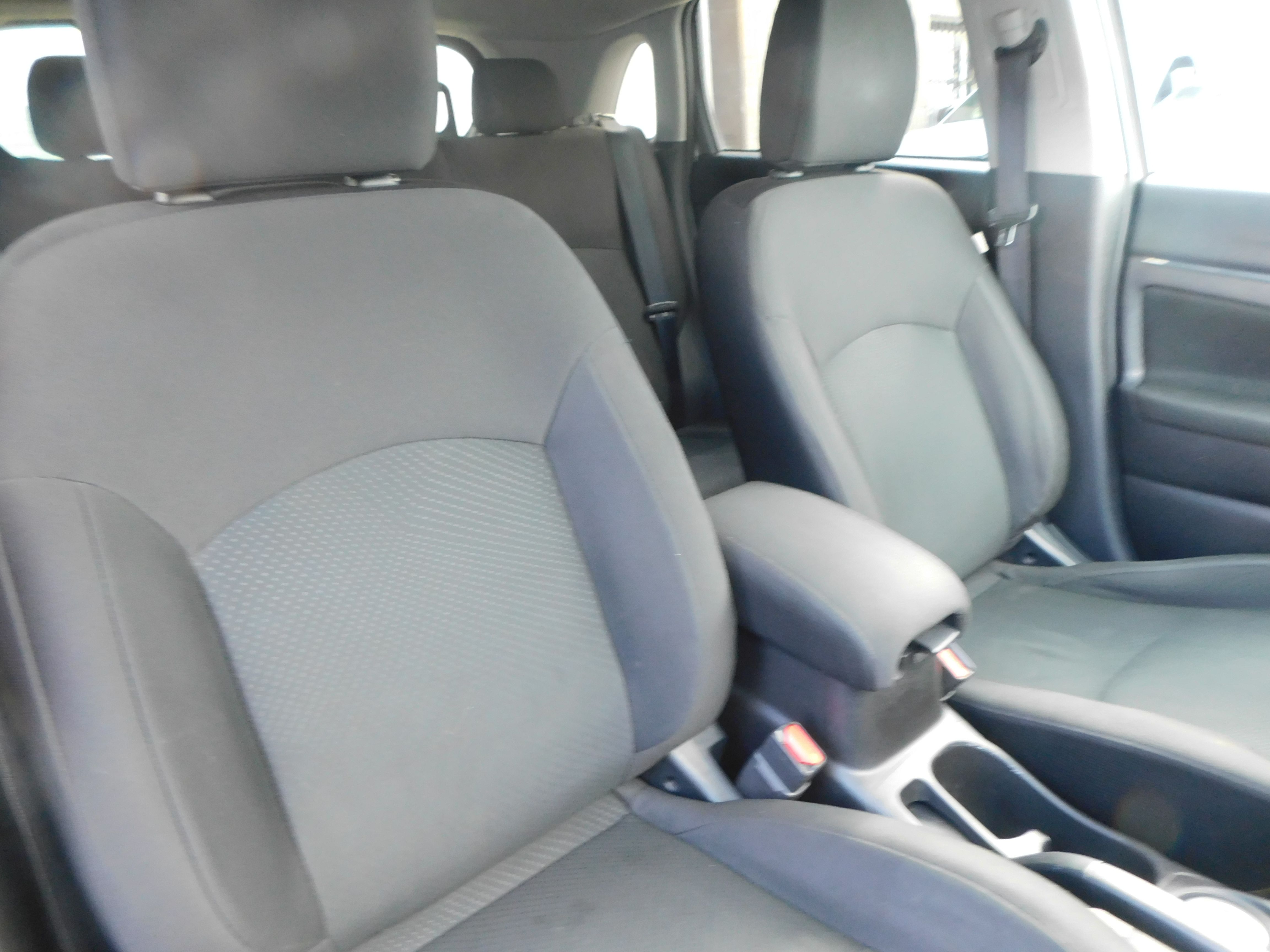 Mitsubishi RVR 2015 - Image 17