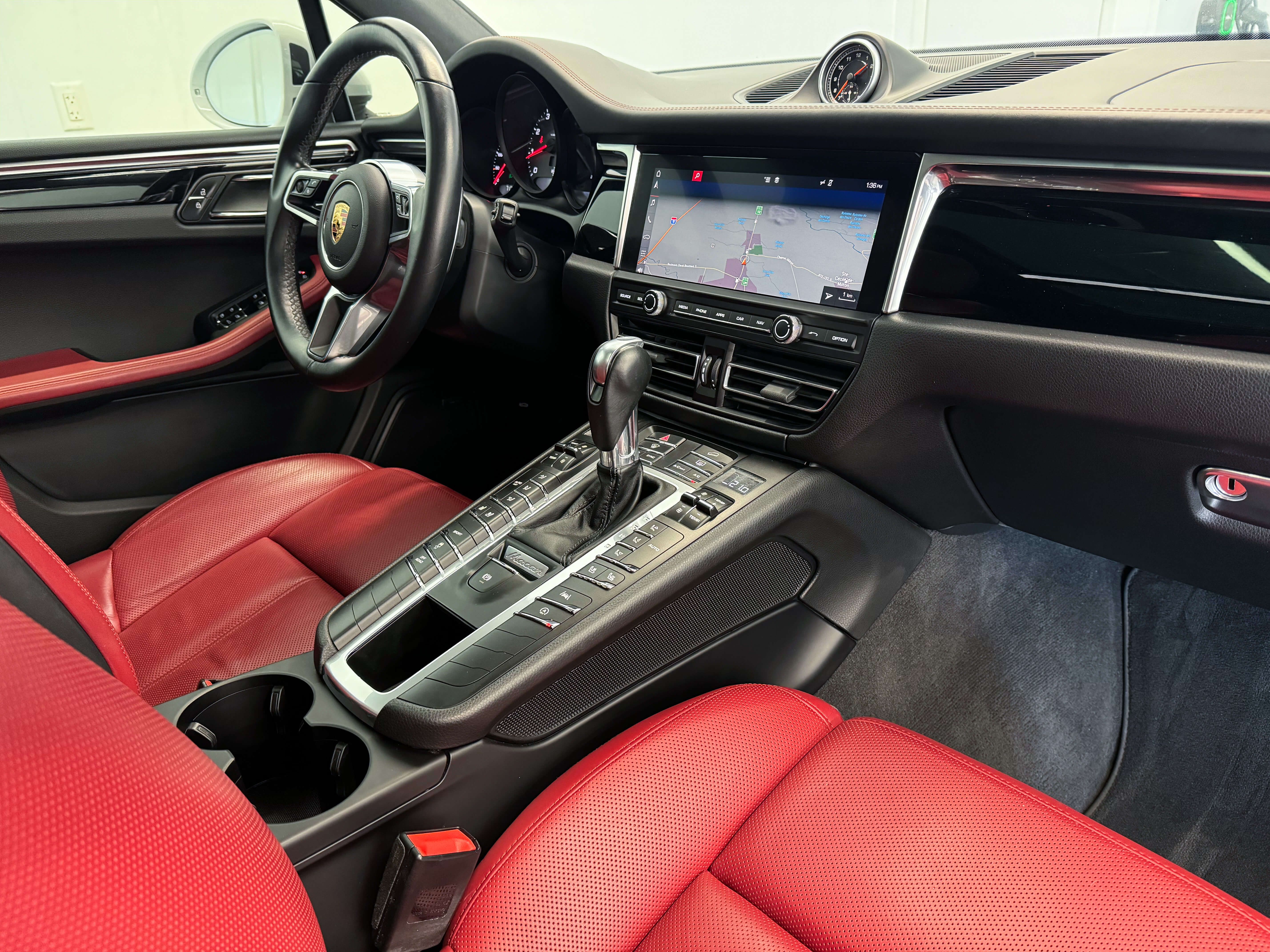 Porsche Macan 2019 - Image 13
