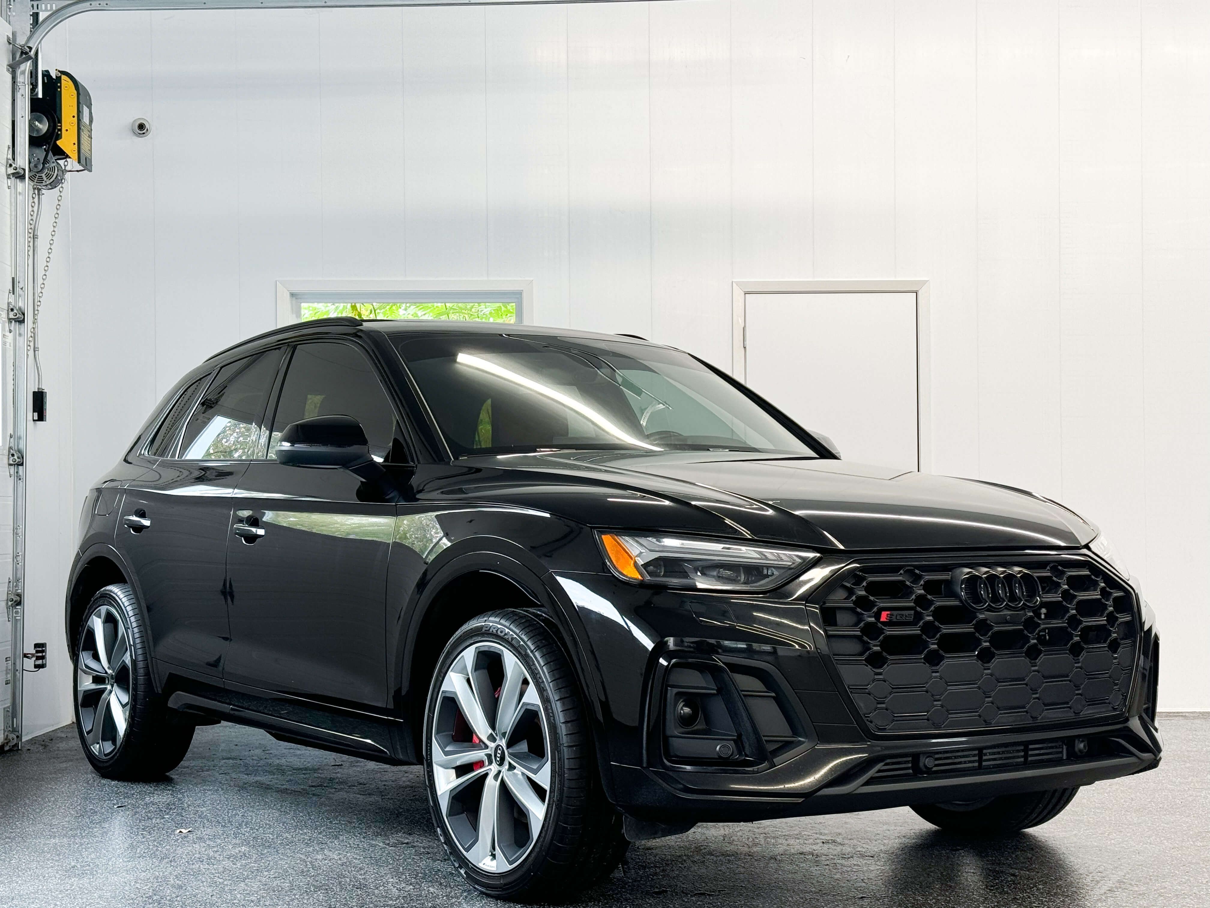 Audi SQ5 2022 - Image 9