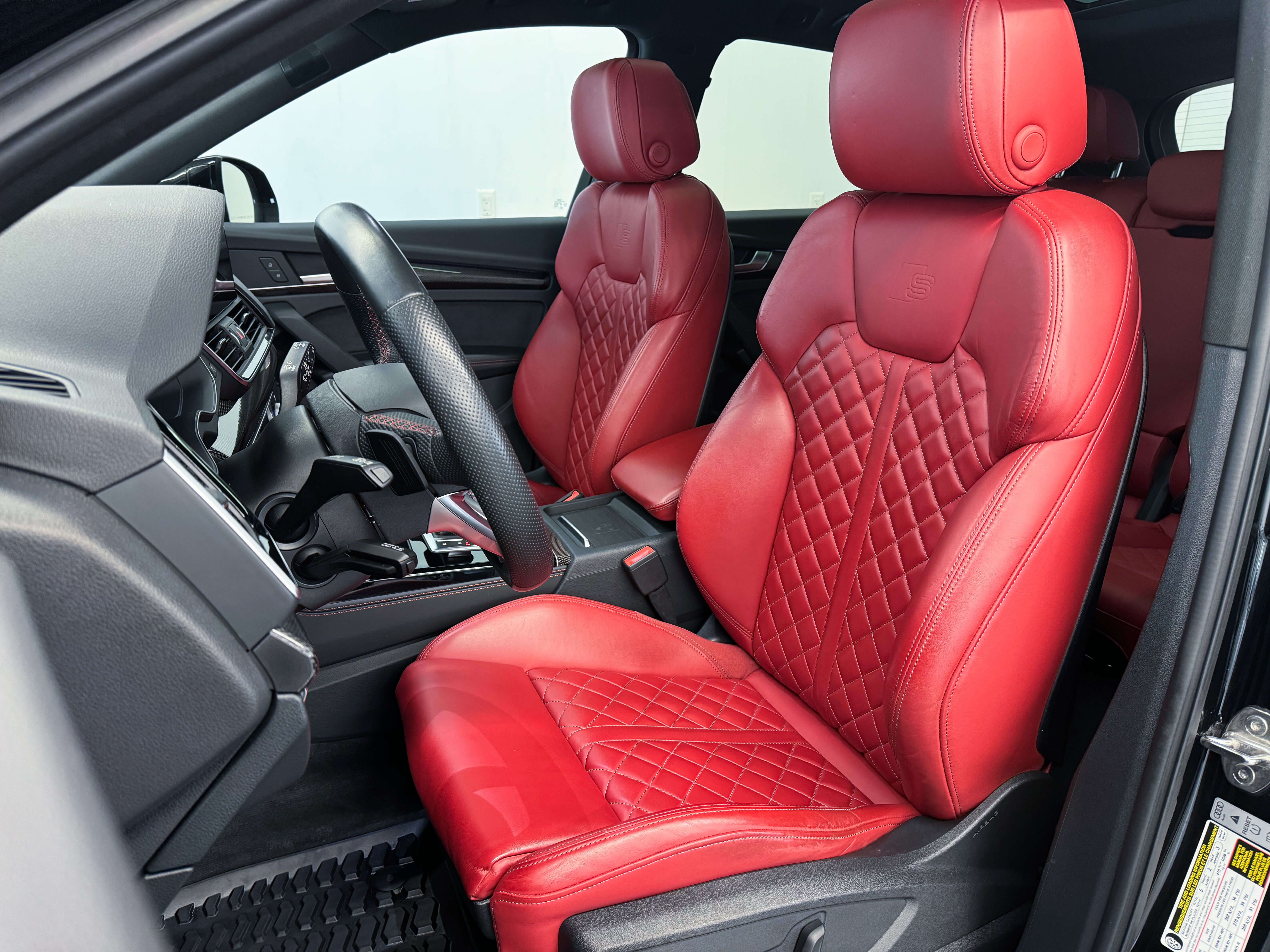 Audi SQ5 2022 - Image 17