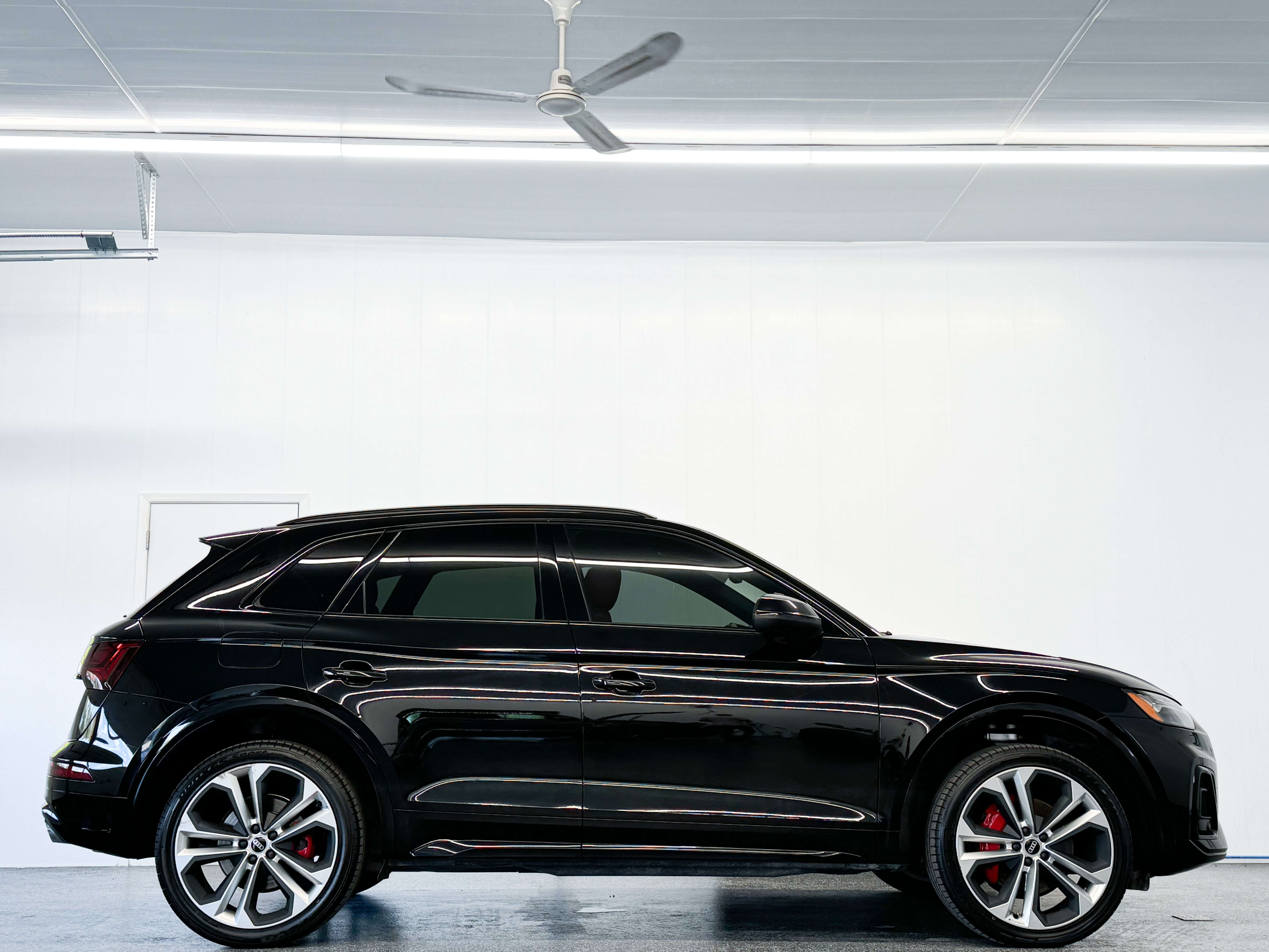 Audi SQ5 2022 - Image 10