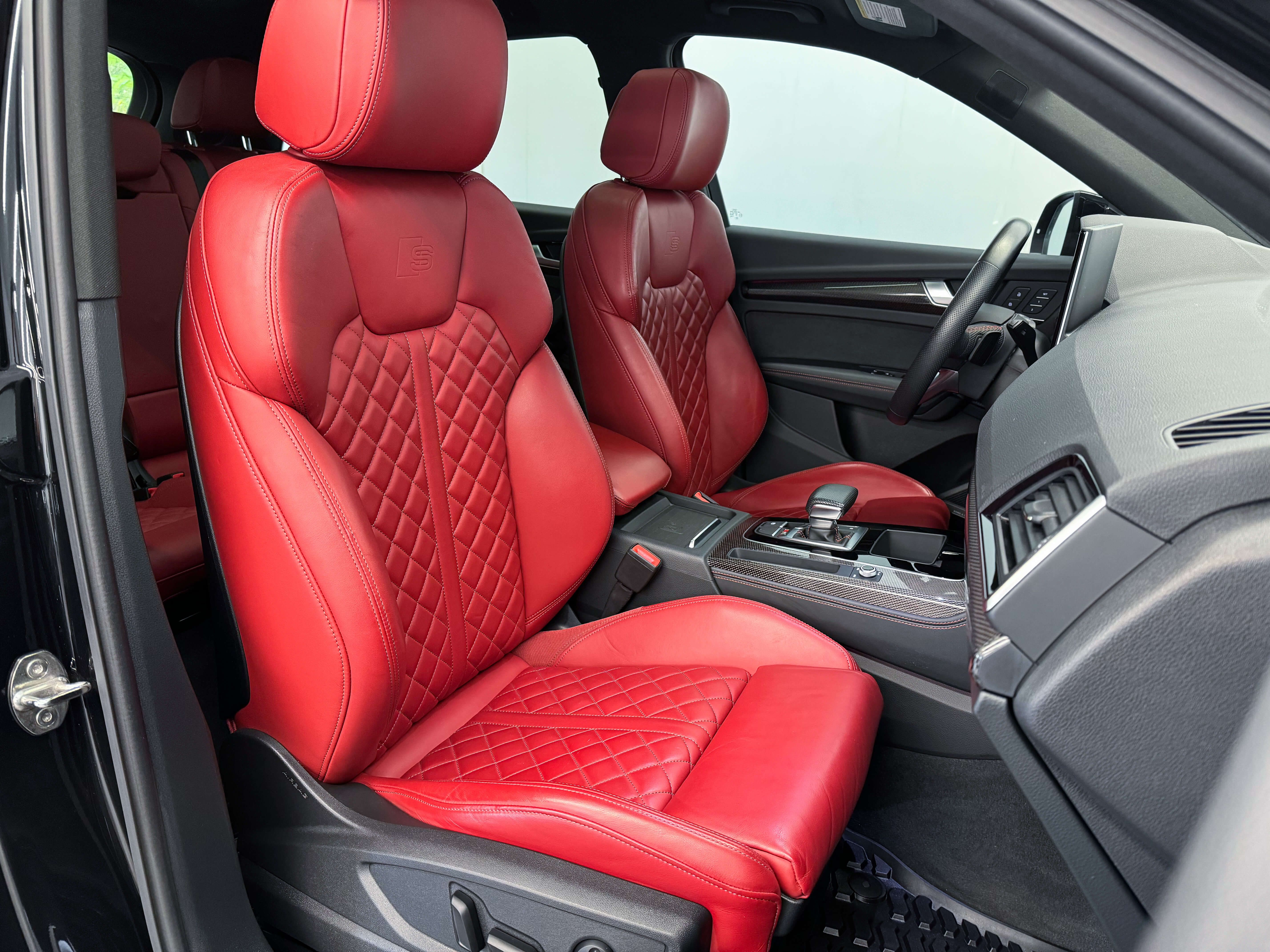 Audi SQ5 2022 - Image 20