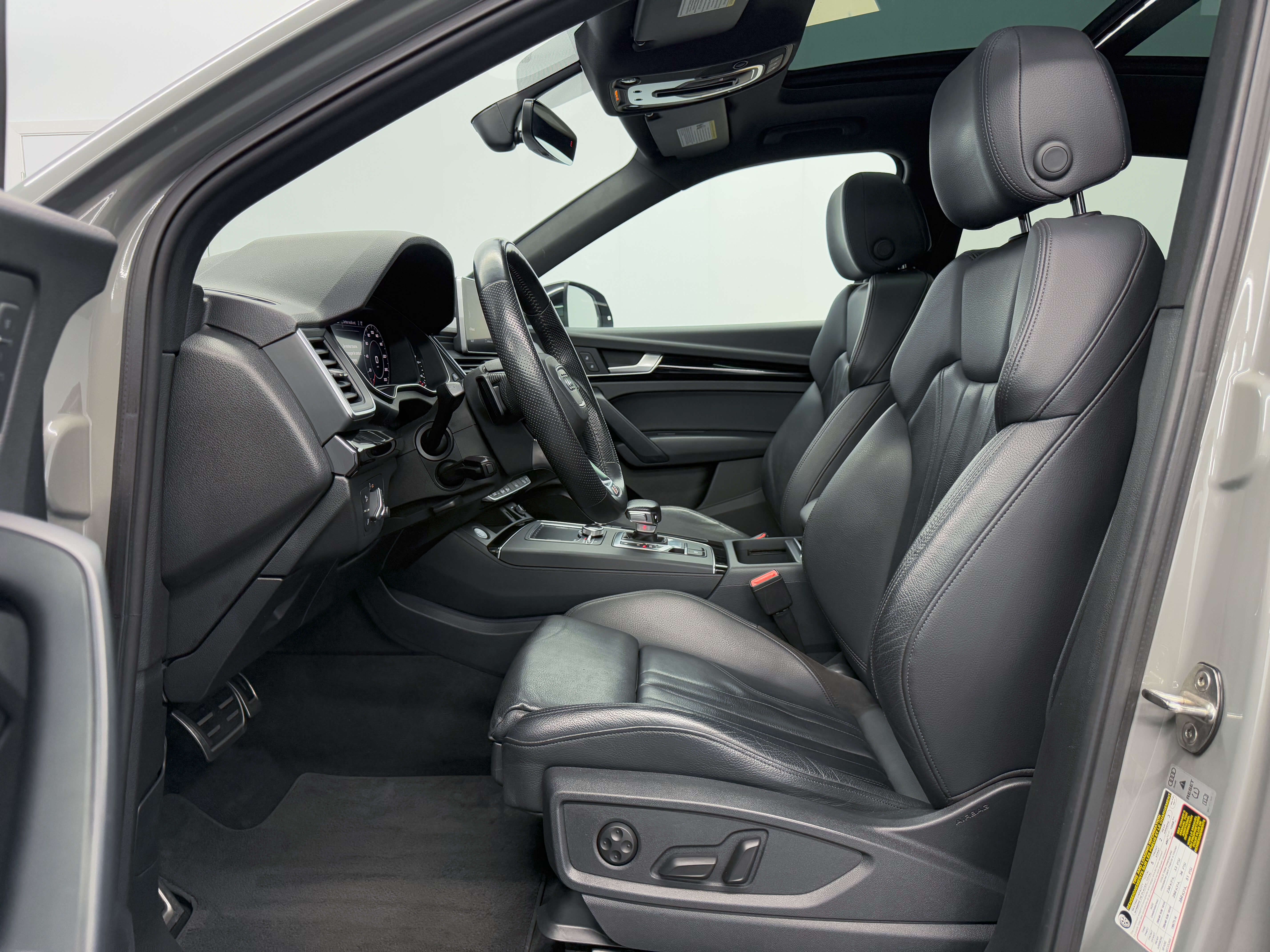 Audi Q5 2019 - Image 16