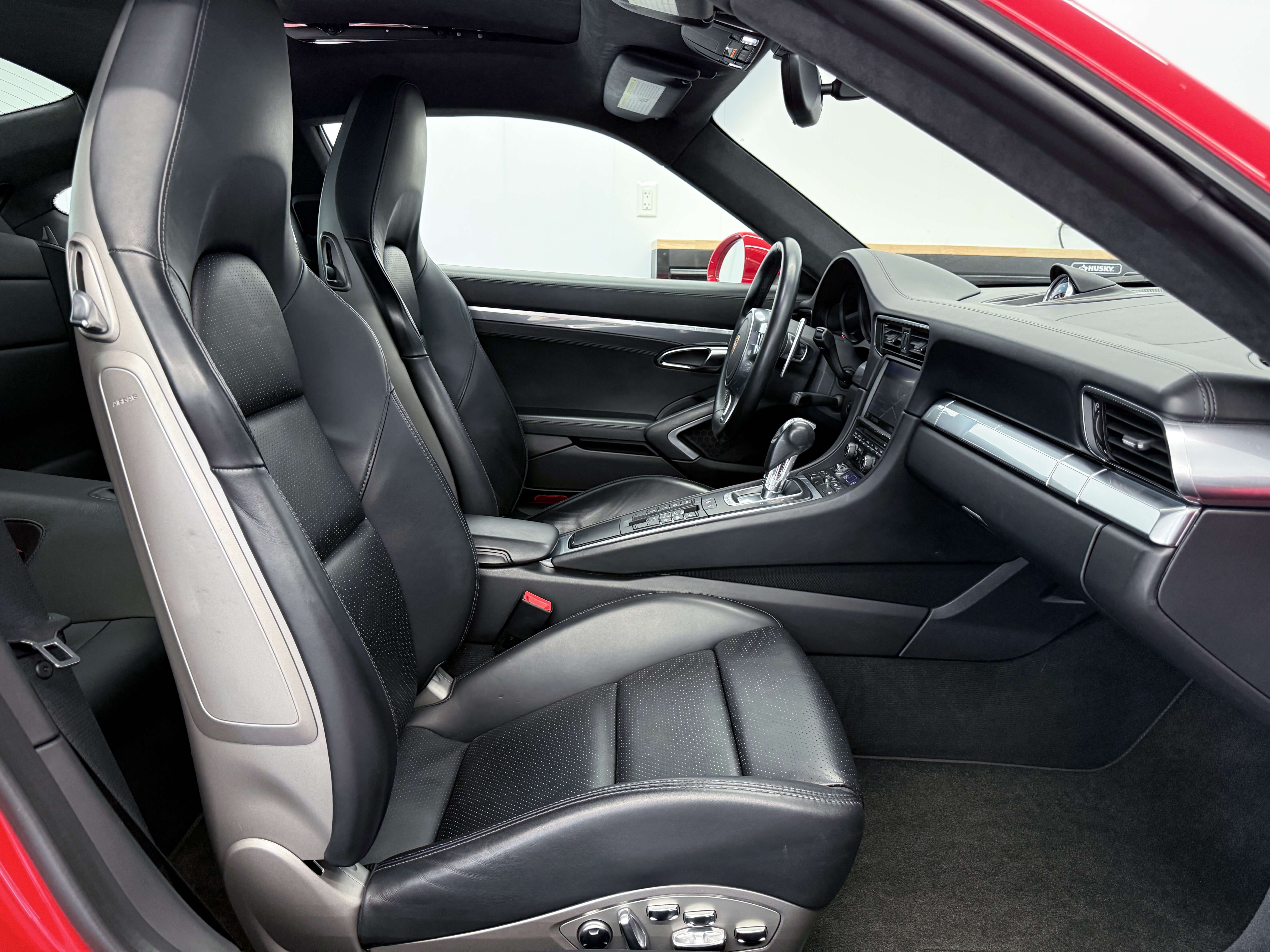 Porsche 911 2012 - Image 20