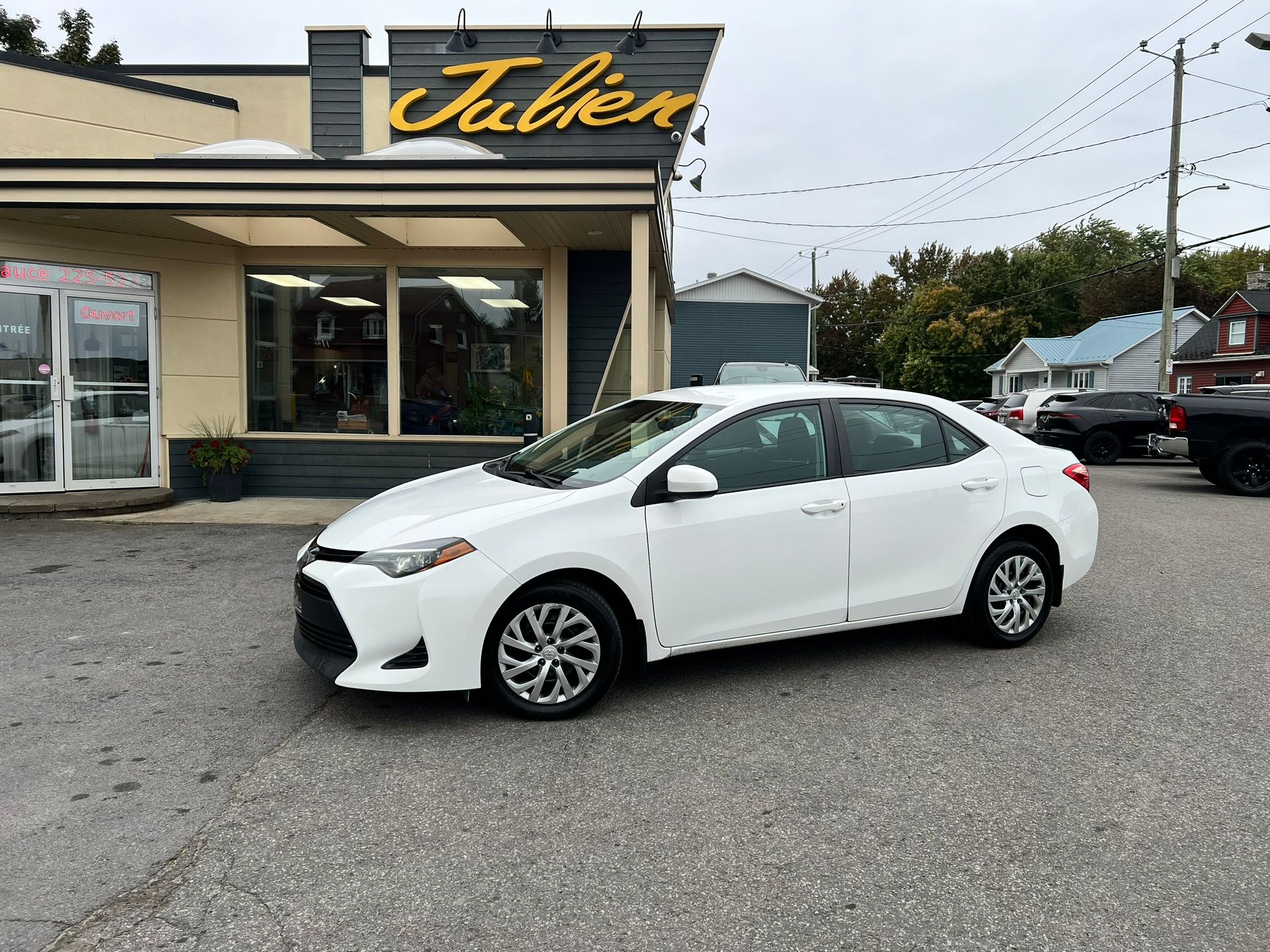 Toyota Corolla 2018 - Image 1