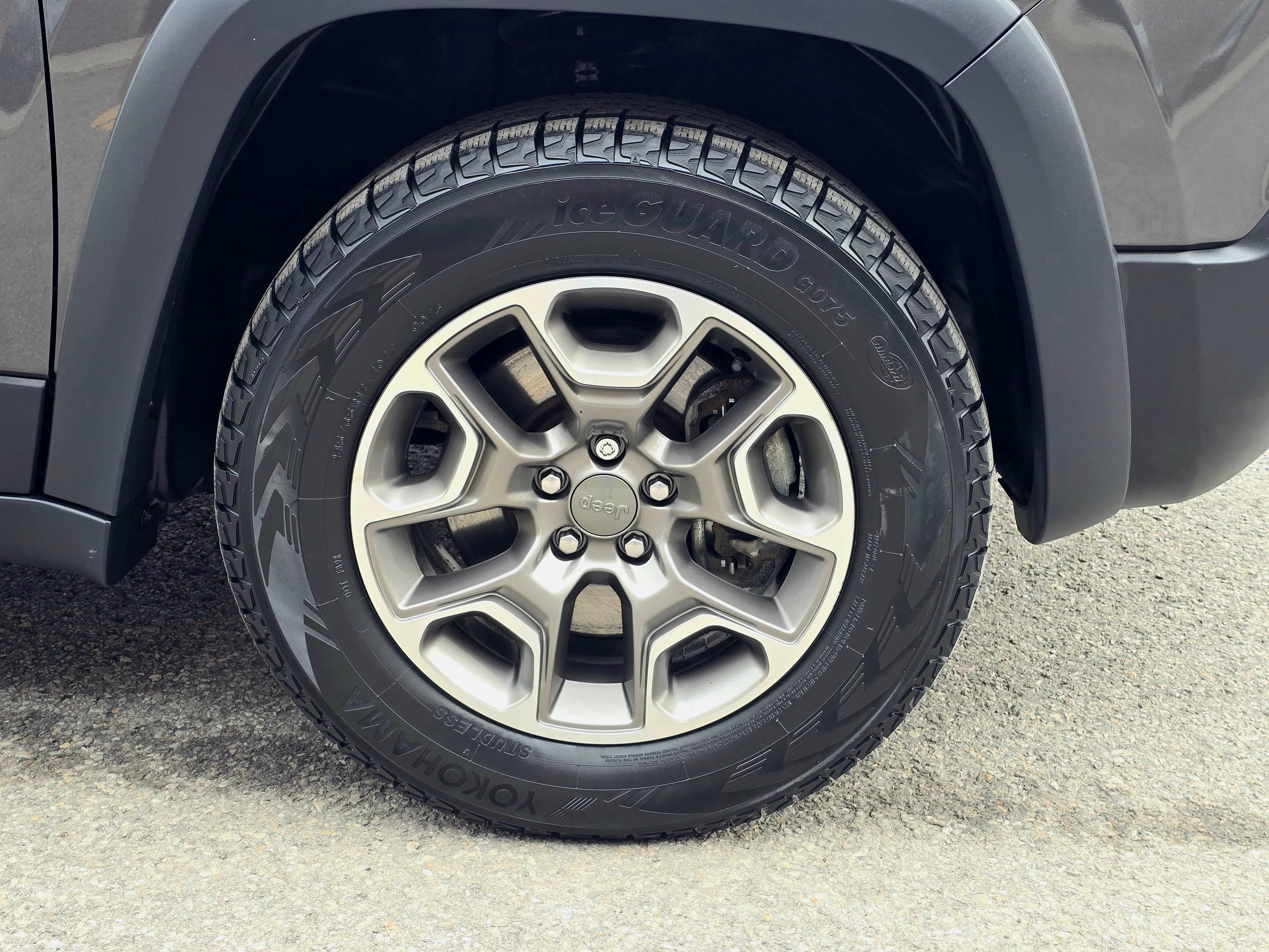 Jeep Cherokee 2021 - Image 10