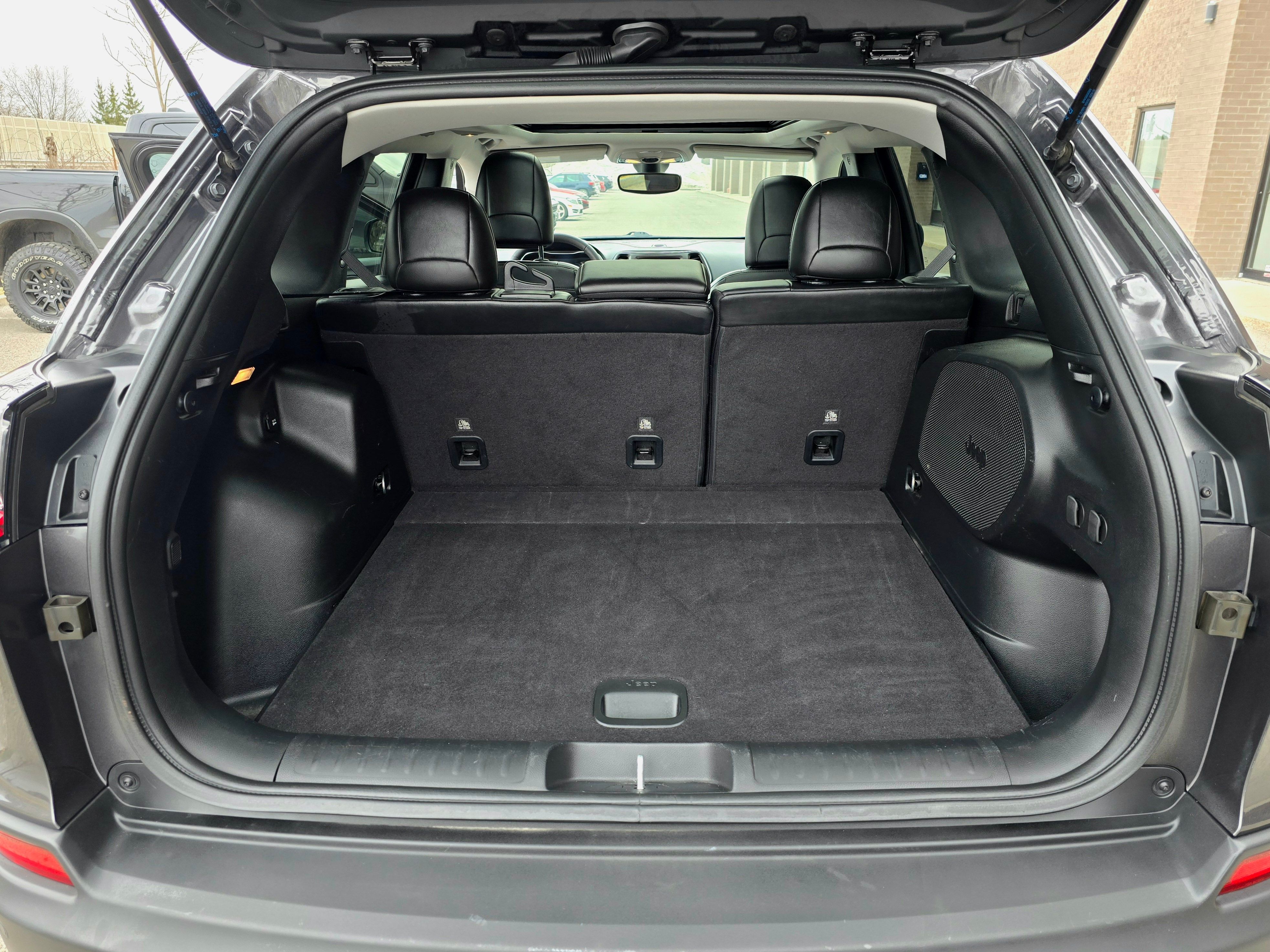 Jeep Cherokee 2021 - Image 14
