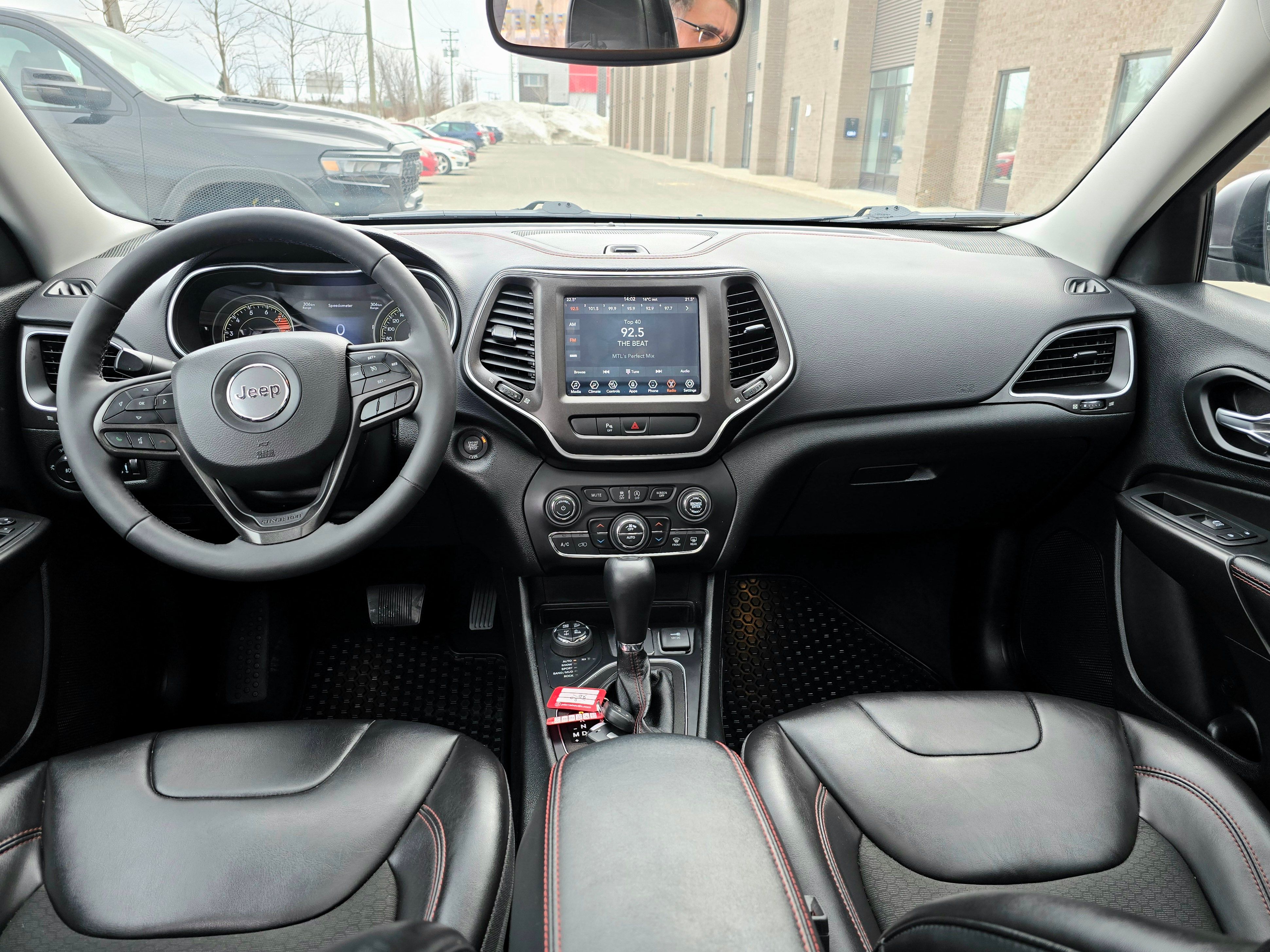 Jeep Cherokee 2021 - Image 16