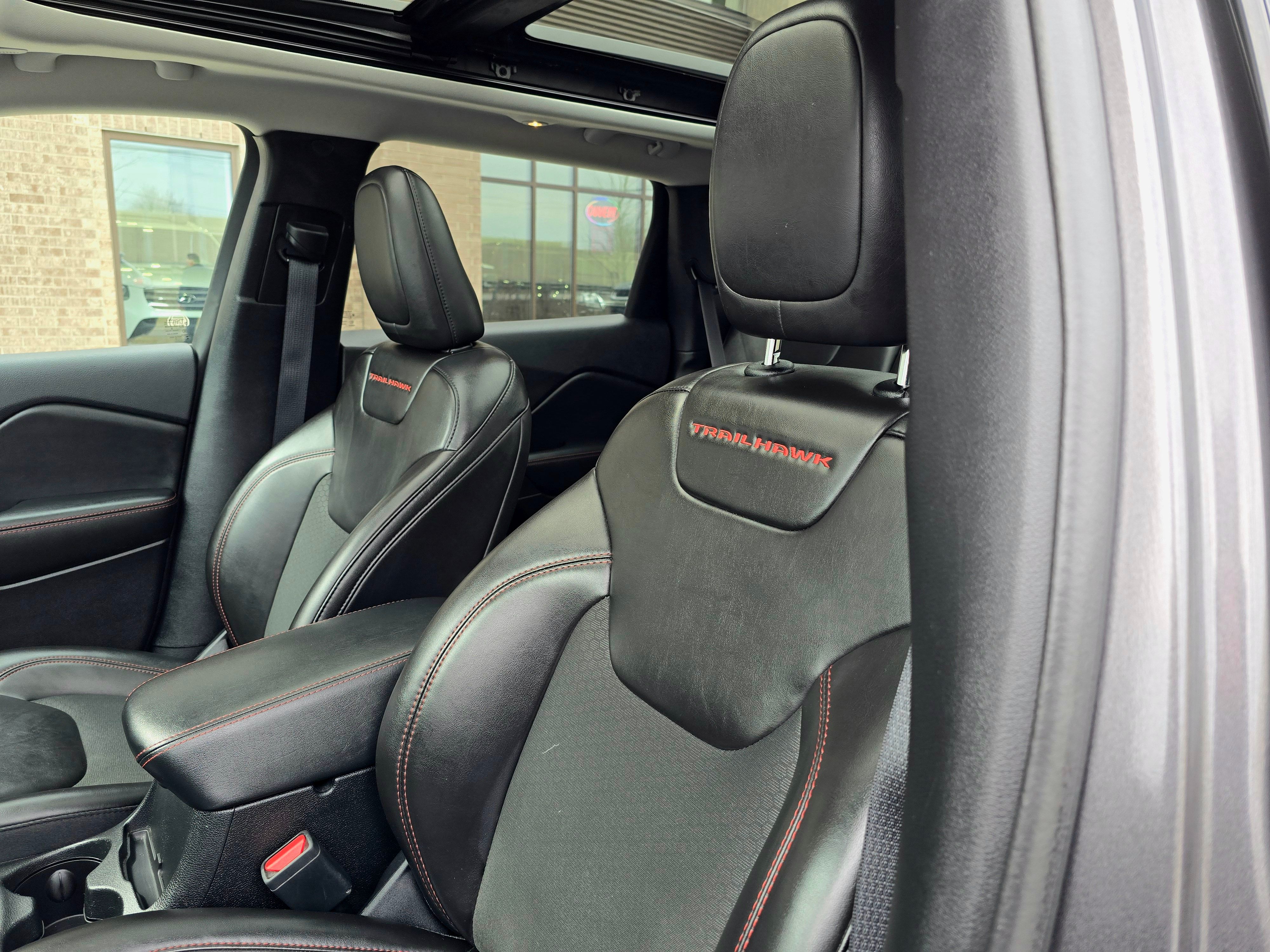 Jeep Cherokee 2021 - Image 18