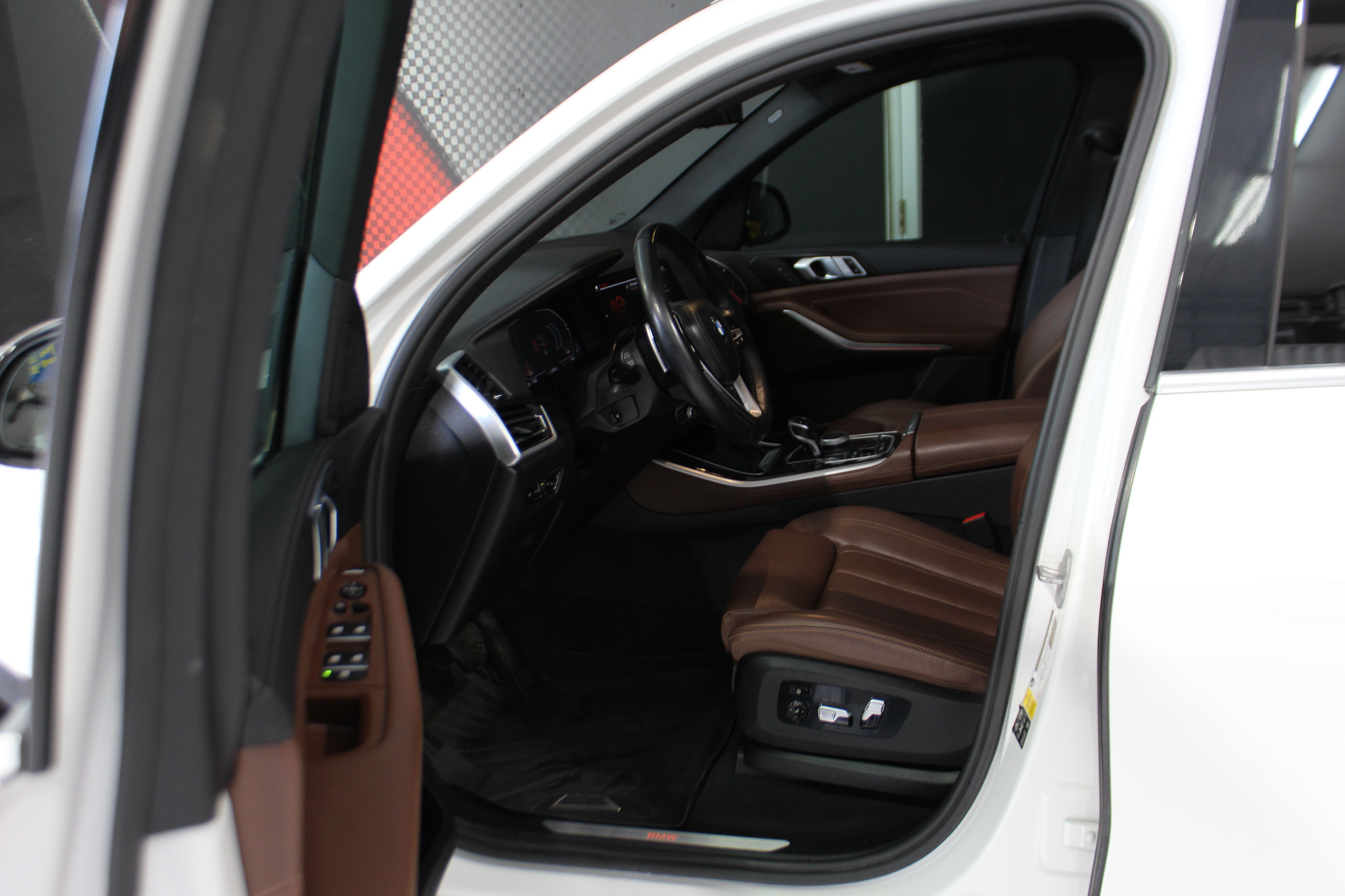 Bmw X5 2021 - Image 9