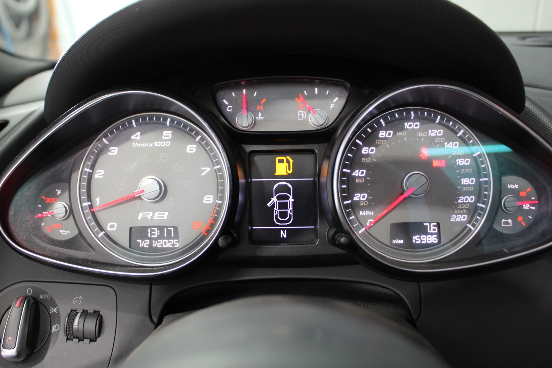 Audi R8 2011 - Image 15