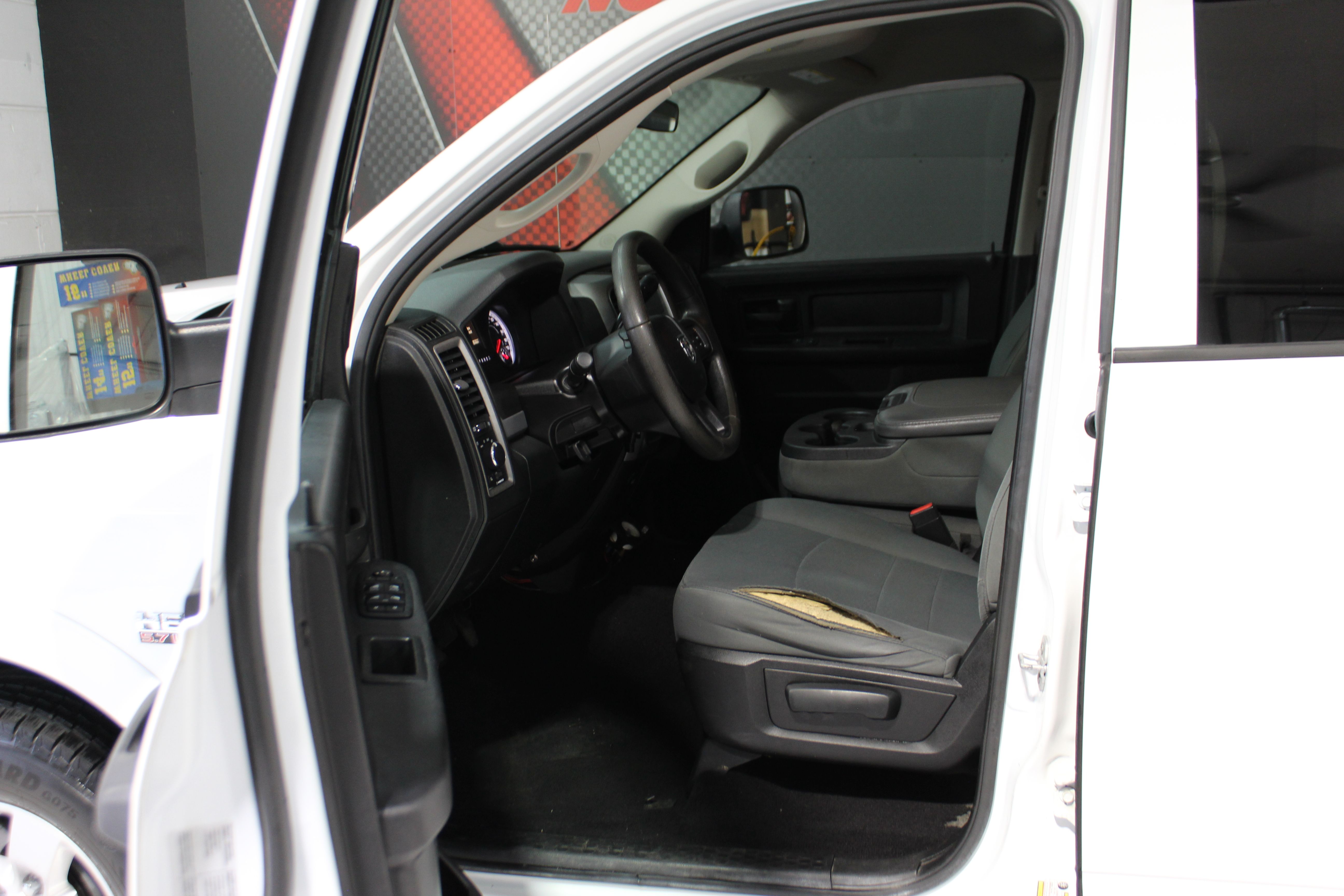 Ram Ram 1500 2015 - Image 10