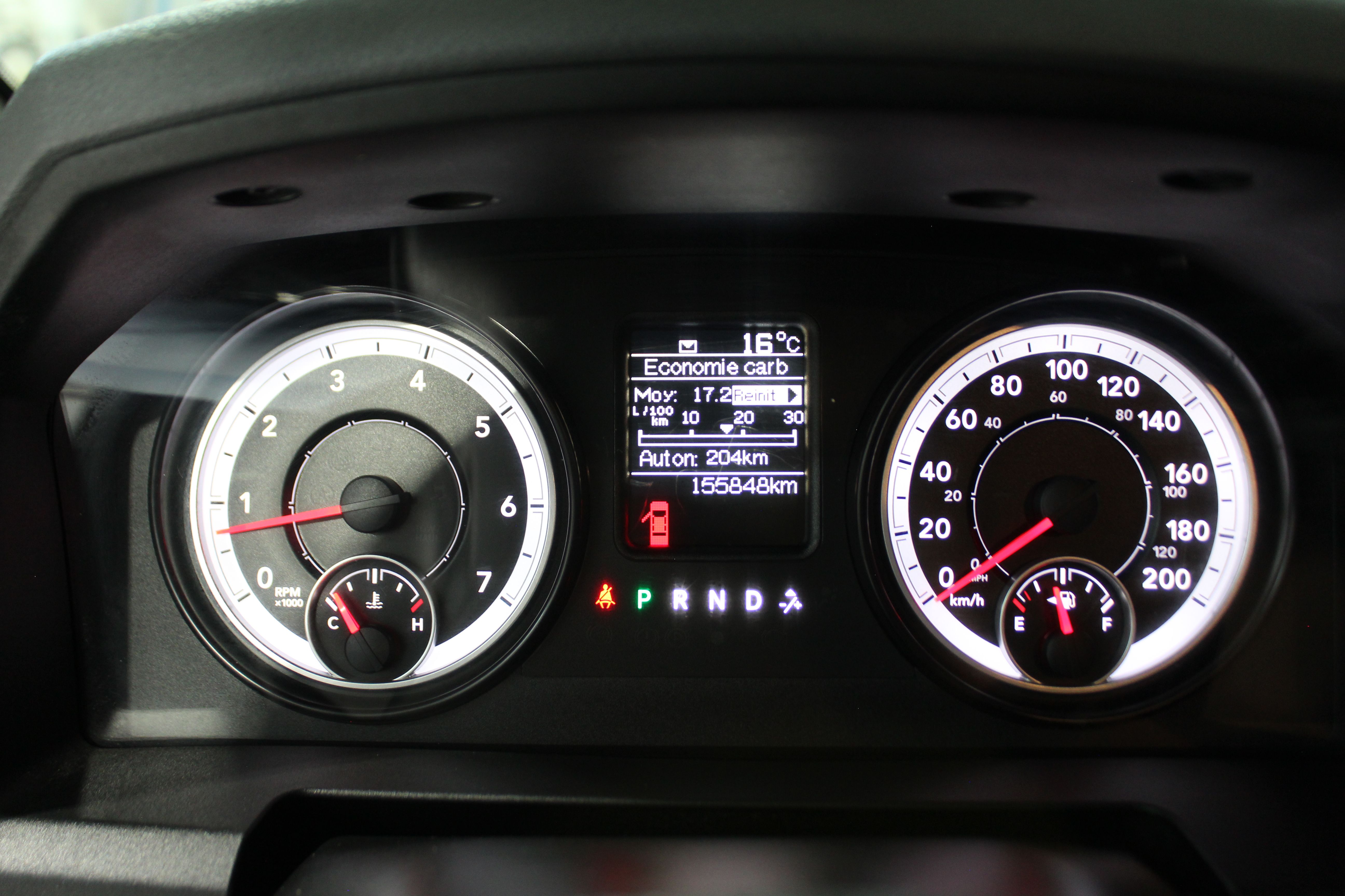 Ram Ram 1500 2015 - Image 16