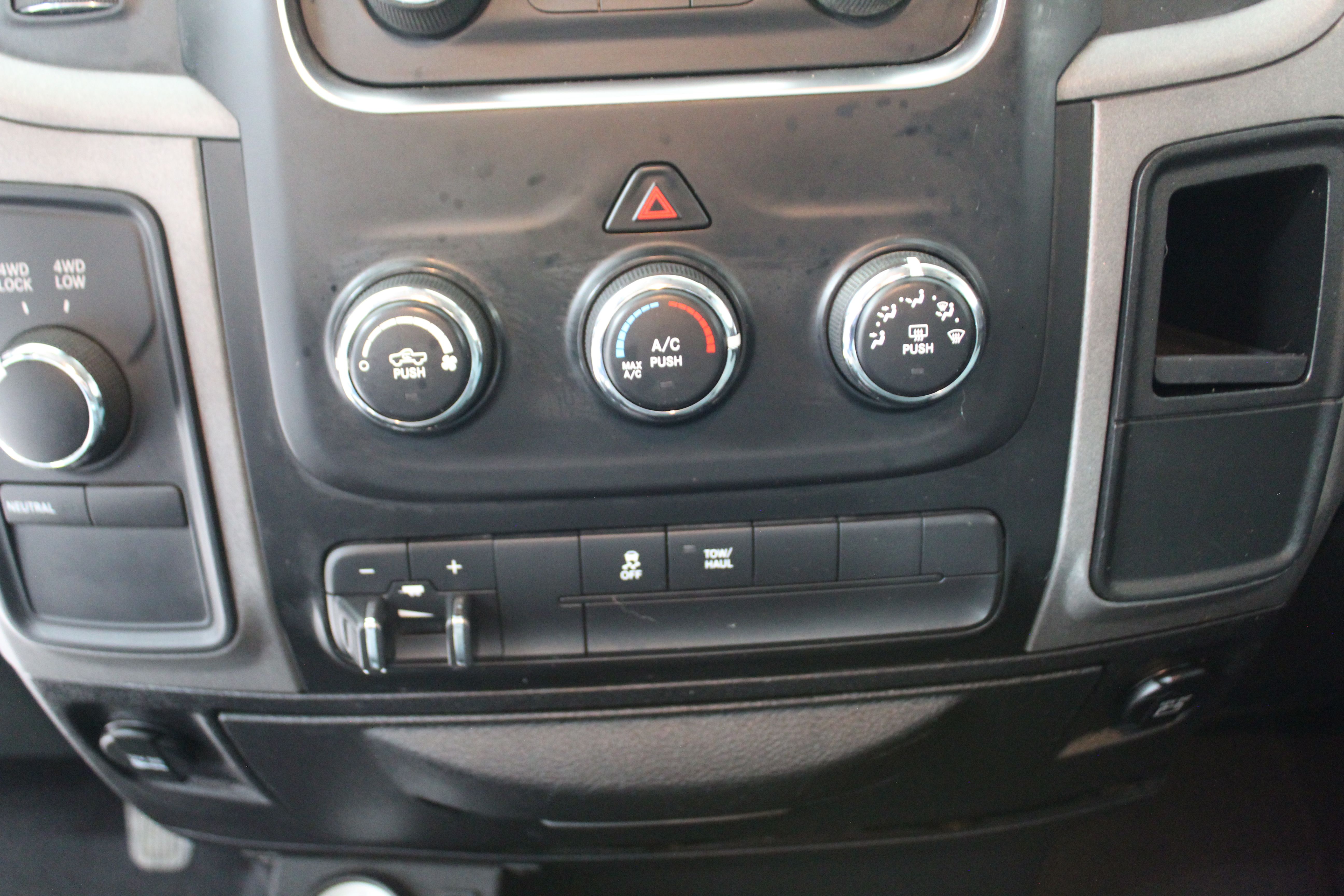 Ram Ram 1500 2015 - Image 19
