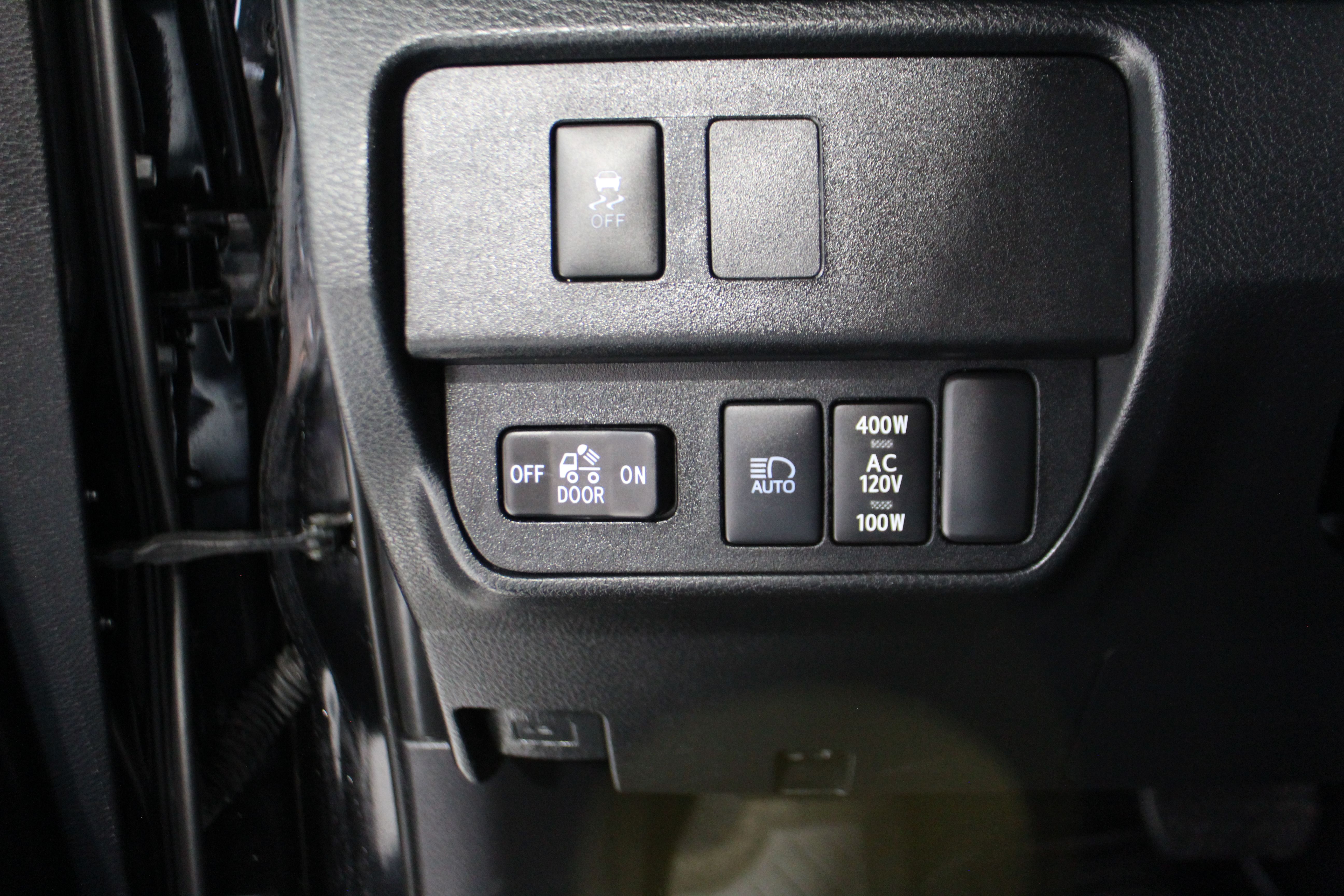 Toyota Tacoma 2021 - Image 12
