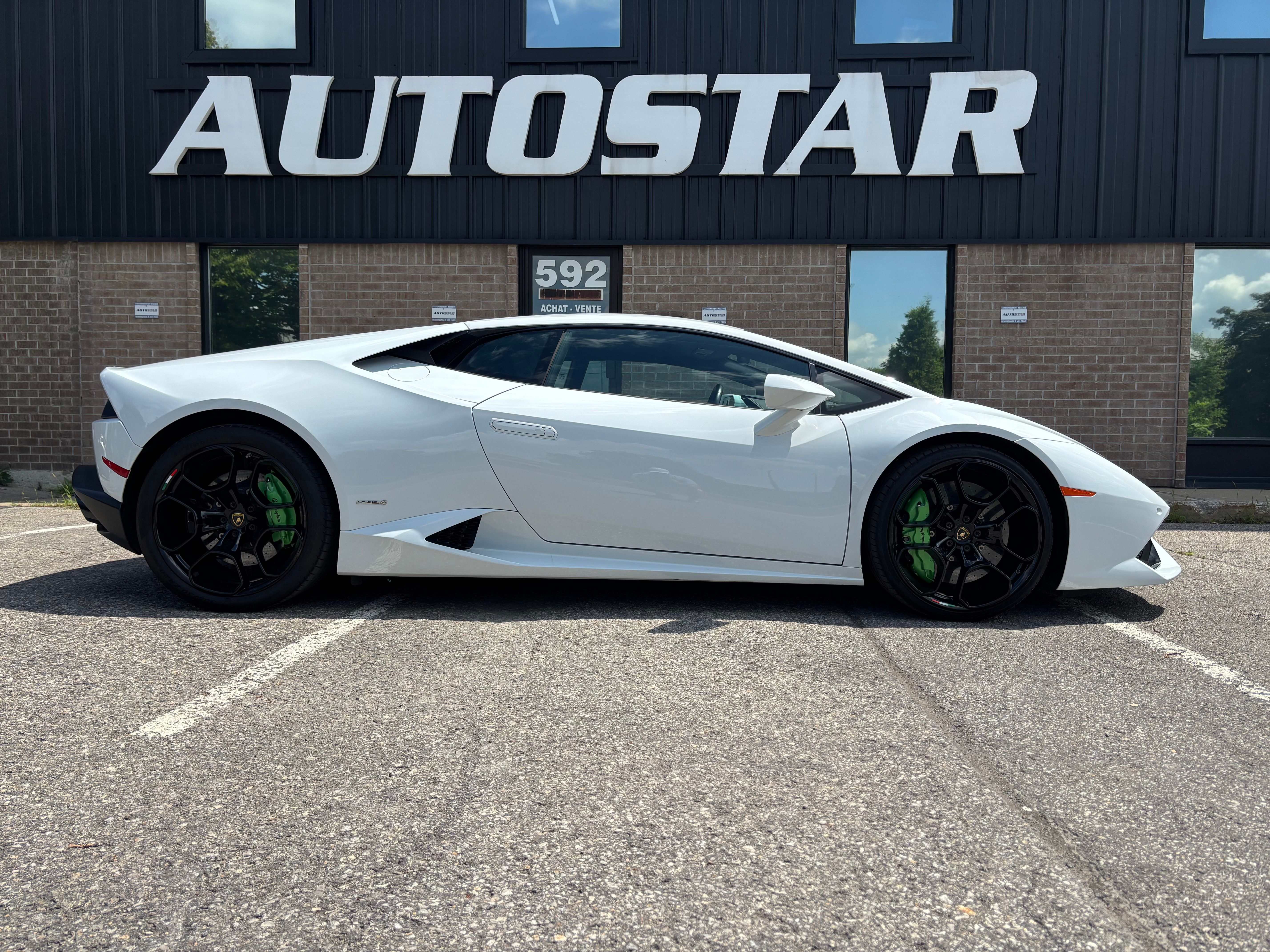 Lamborghini Huracan 2015 - Image 1
